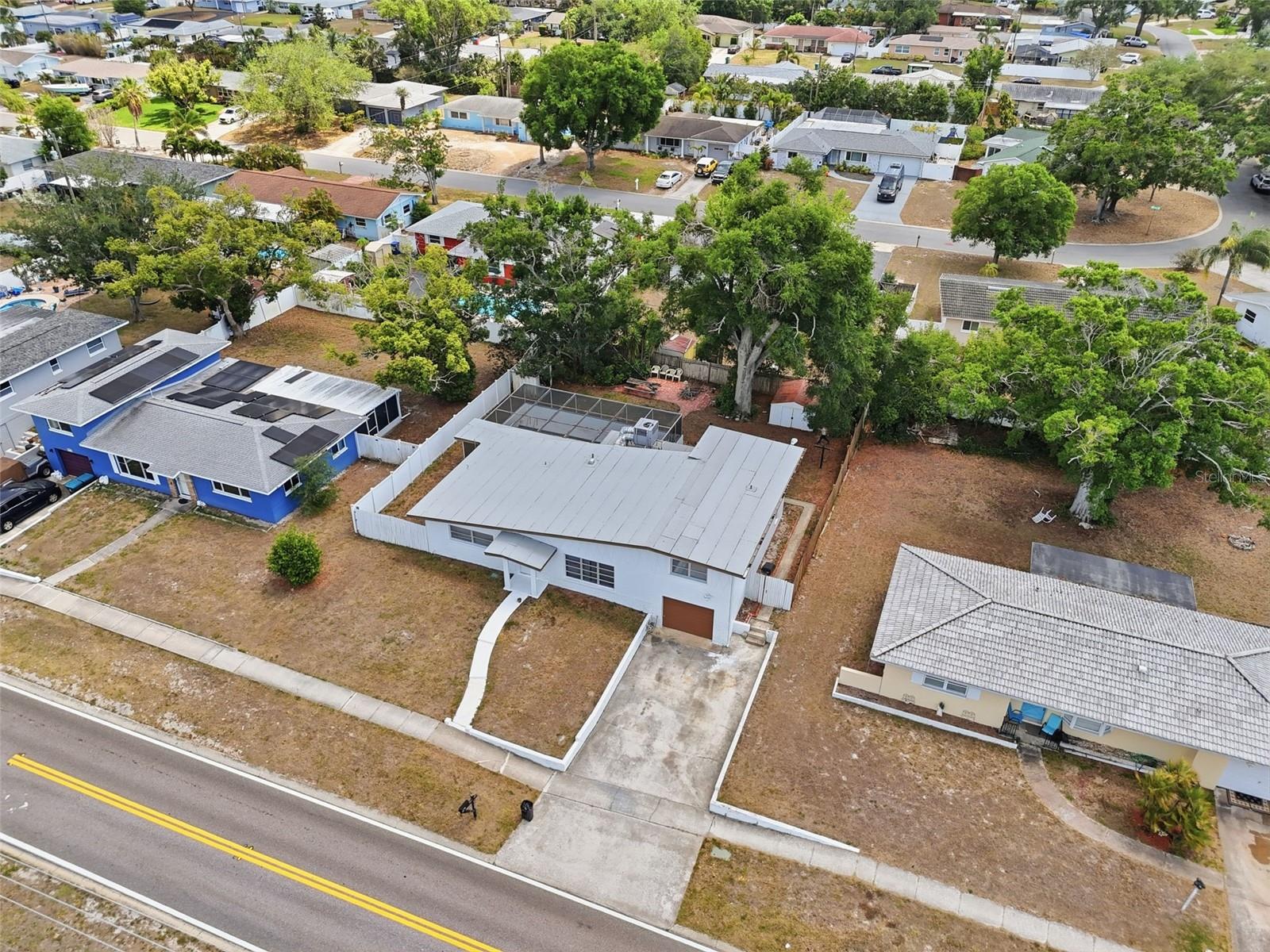 11830 86TH AVE, SEMINOLE, FL, 33772
