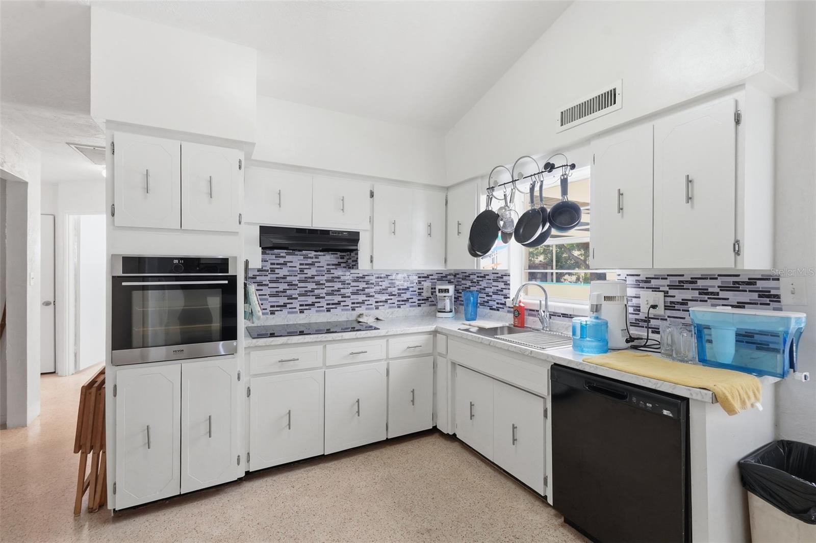 11830 86TH AVE, SEMINOLE, FL, 33772