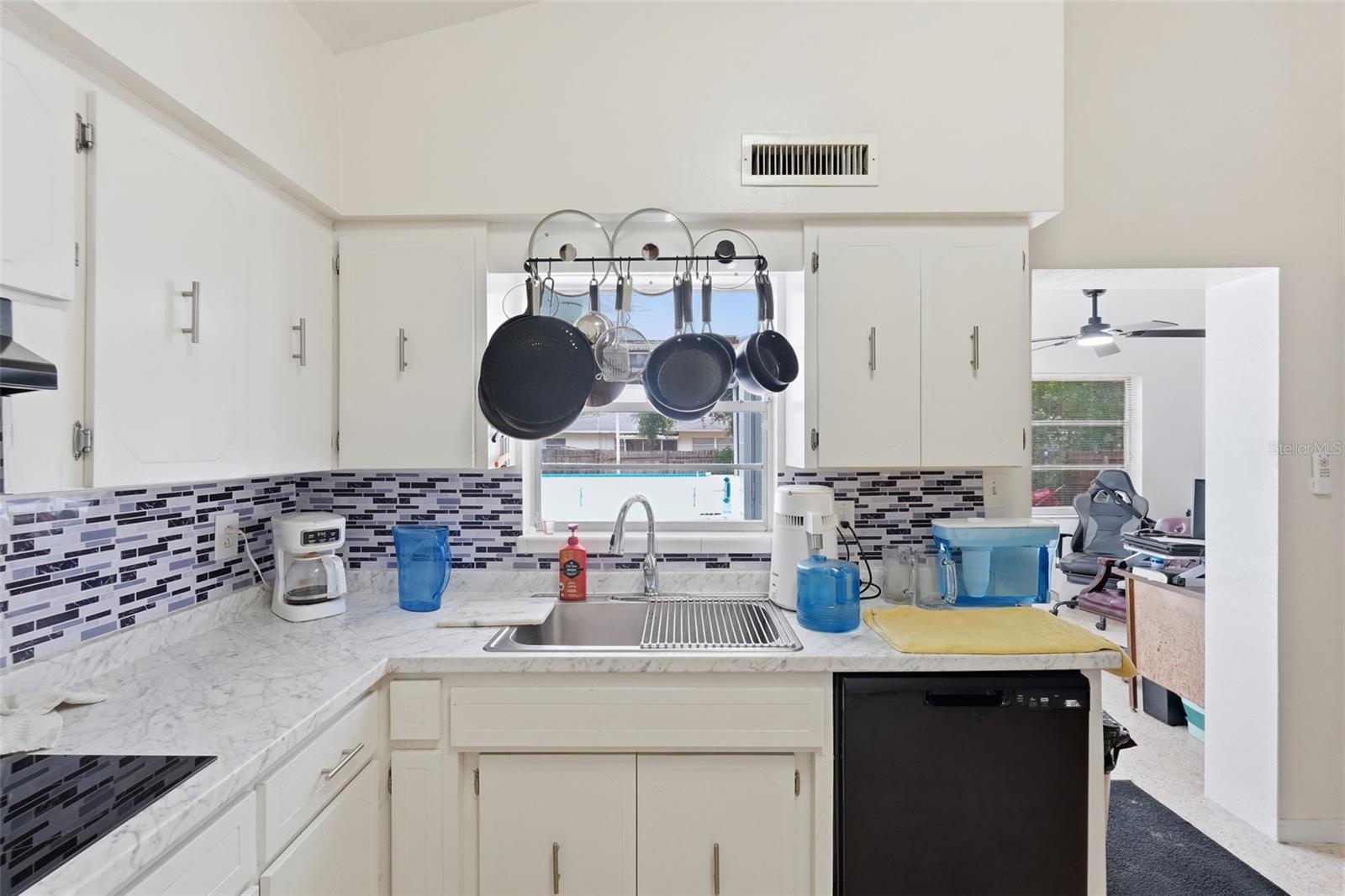 11830 86TH AVE, SEMINOLE, FL, 33772