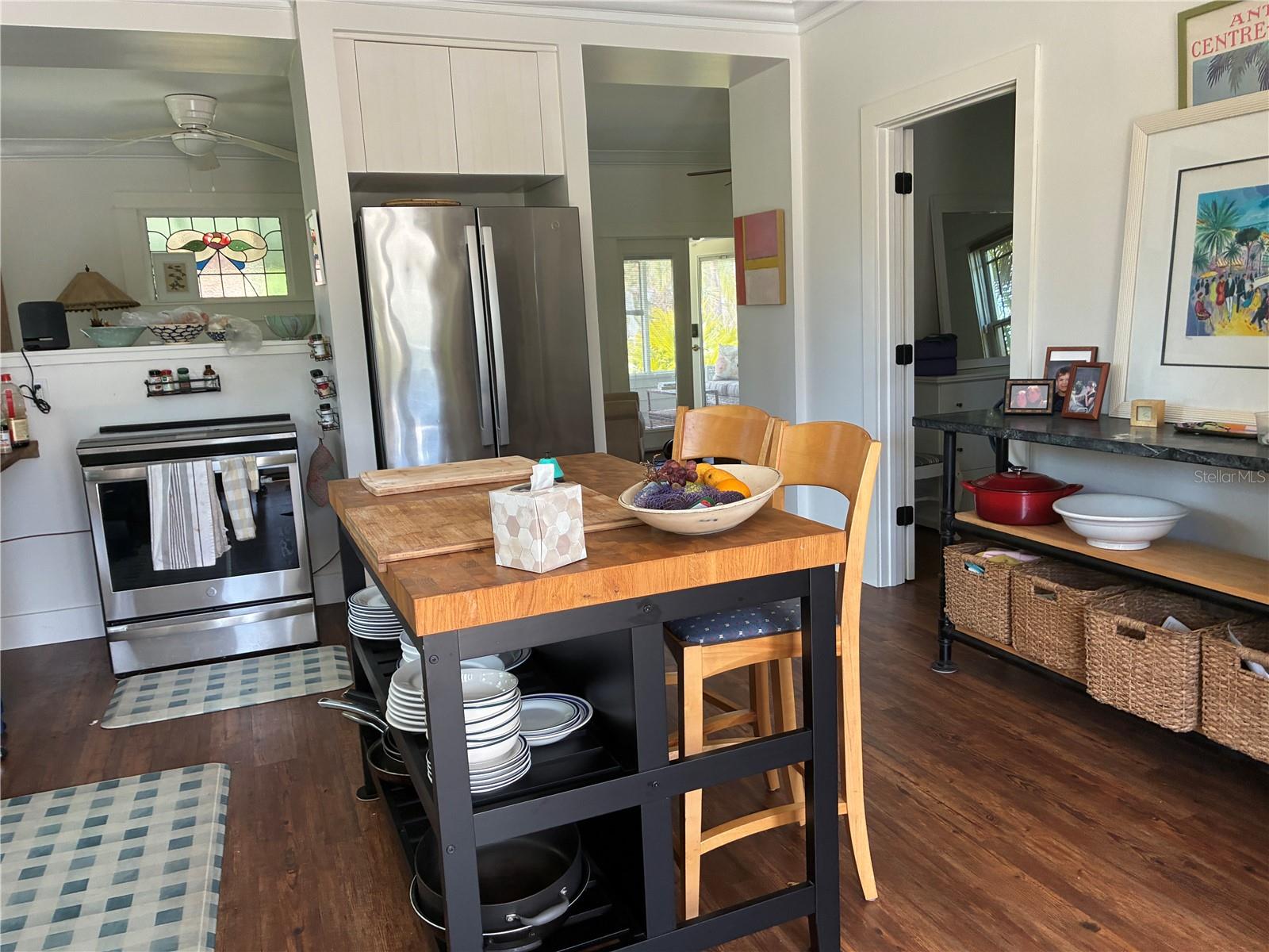 385 W COWLES ST, ENGLEWOOD, FL, 34223