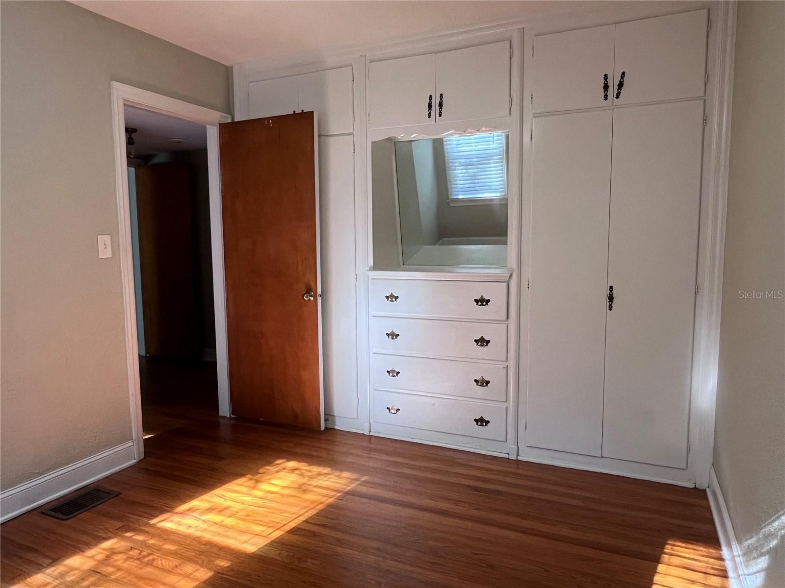 12 S UNIVERSITY CIR, DELAND, FL, 32724