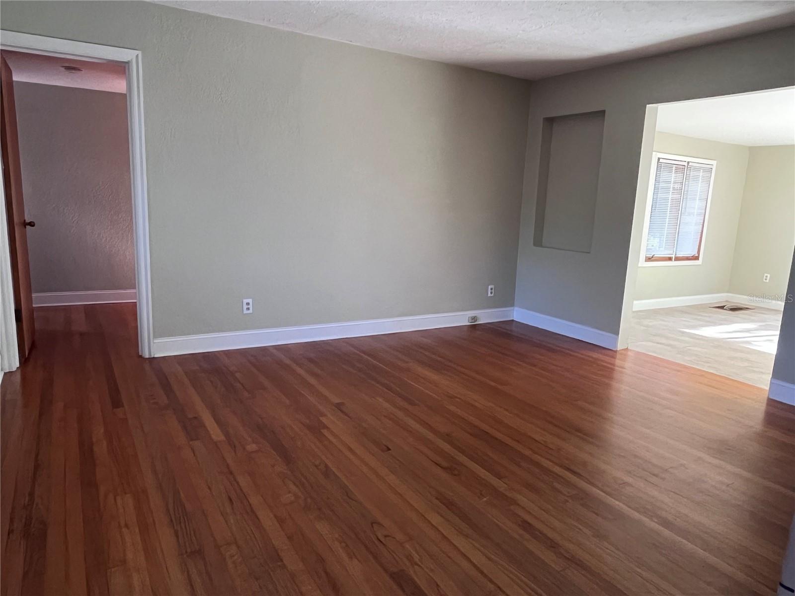 12 S UNIVERSITY CIR, DELAND, FL, 32724