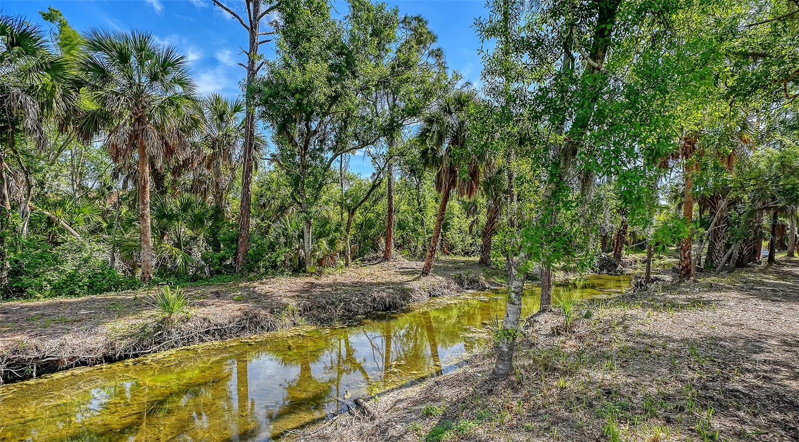 701 MARAVIYA BLVD, NOKOMIS, FL, 34275