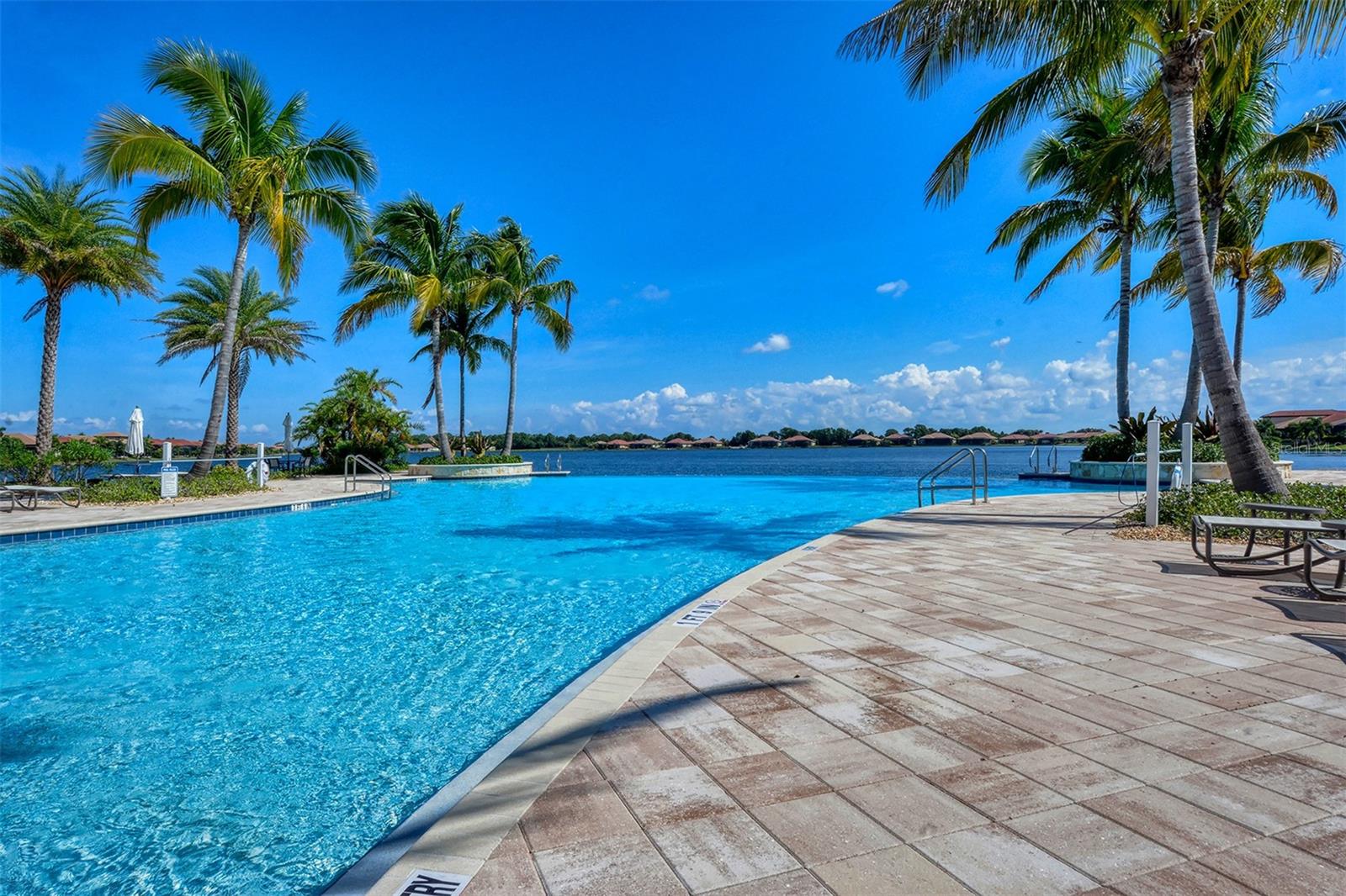 701 MARAVIYA BLVD, NOKOMIS, FL, 34275