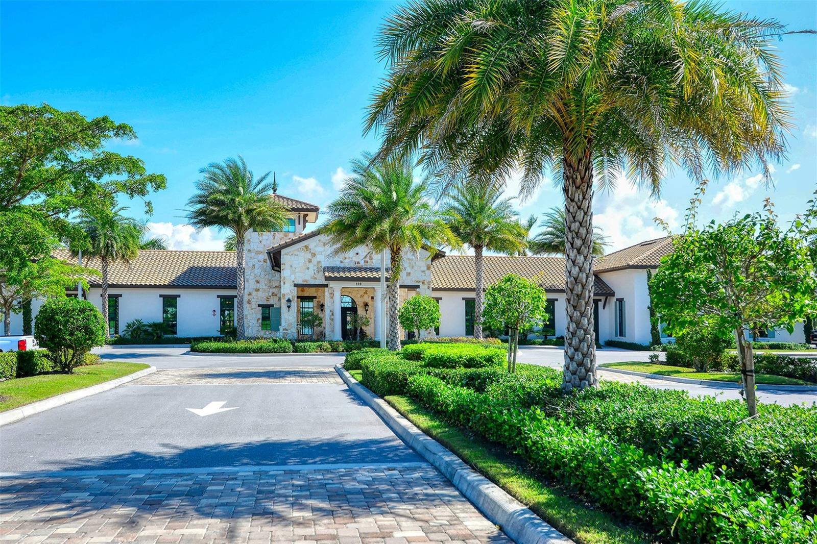 701 MARAVIYA BLVD, NOKOMIS, FL, 34275