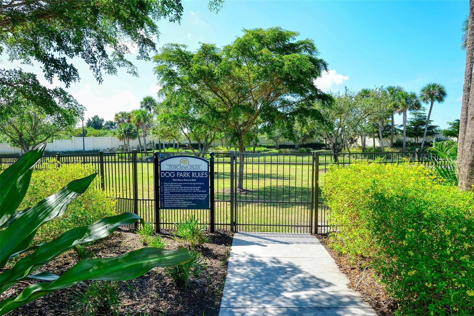 701 MARAVIYA BLVD, NOKOMIS, FL, 34275