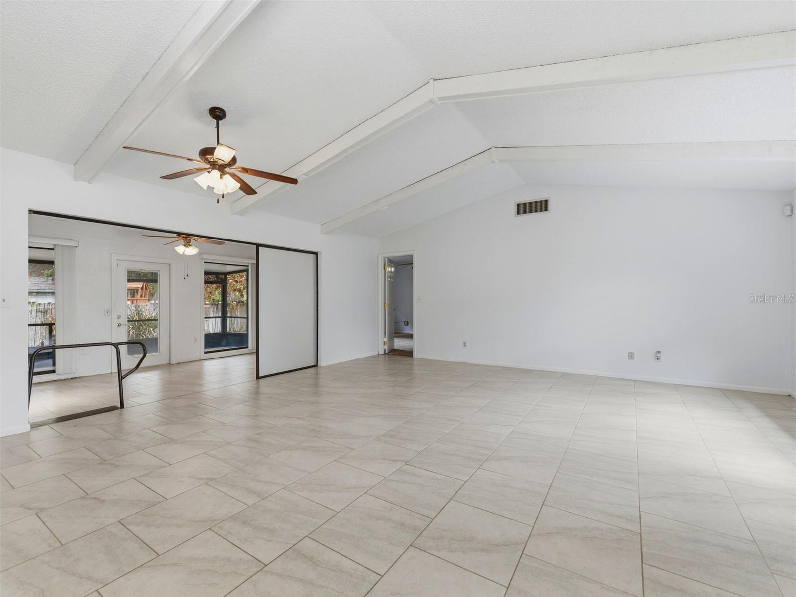 1424 OAKWOOD LN, PLANT CITY, FL, 33563