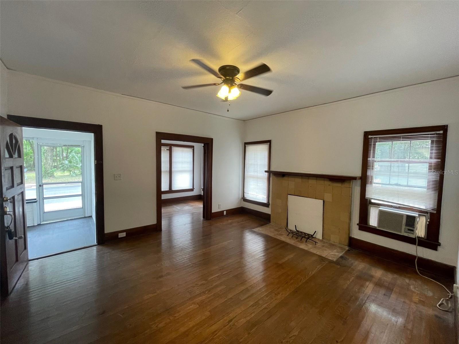 2635 W UNIVERSITY AVE, GAINESVILLE, FL, 32607