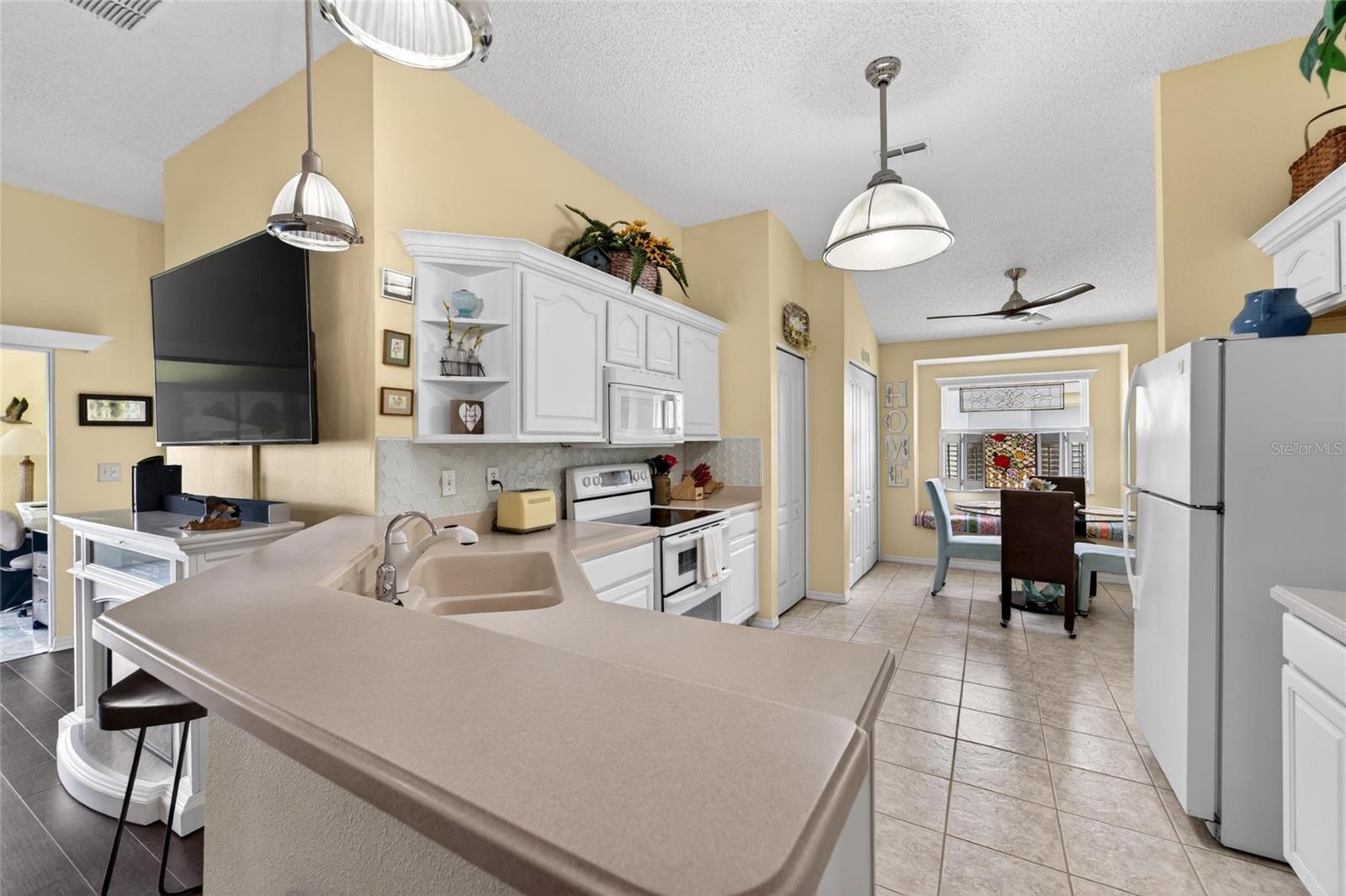 2312 BROOKFIELD GREENS CIR #61, SUN CITY CENTER, FL, 33573