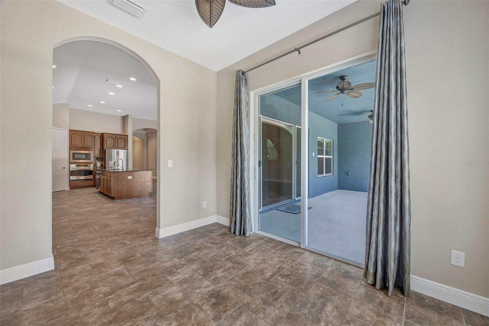 5201 SPARROWGLEN PL, LITHIA, FL, 33547