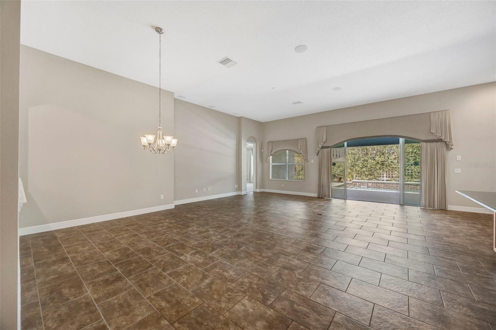 5201 SPARROWGLEN PL, LITHIA, FL, 33547