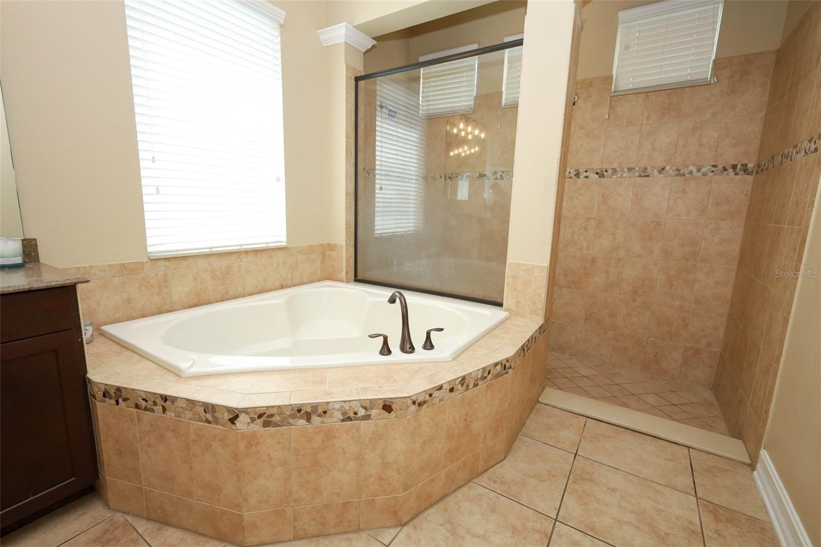 3956 ISLE VISTA AVE, BELLE ISLE, FL, 32812