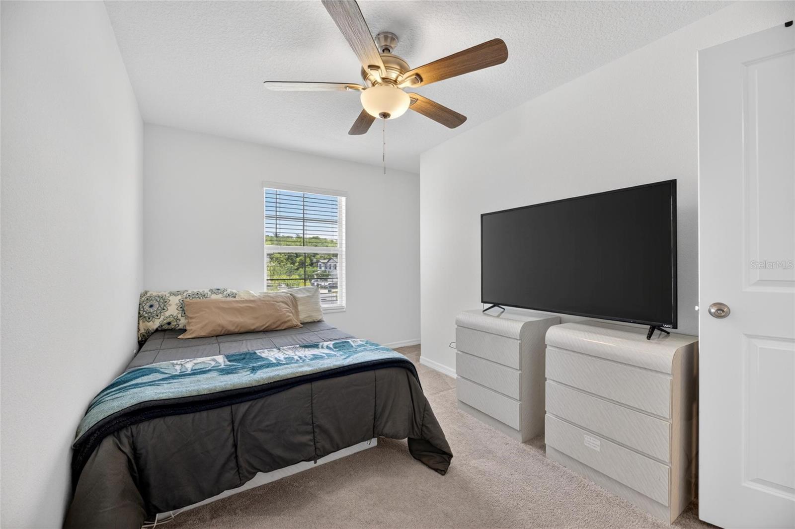 5084 FORUM BLVD, HOLIDAY, FL, 34690