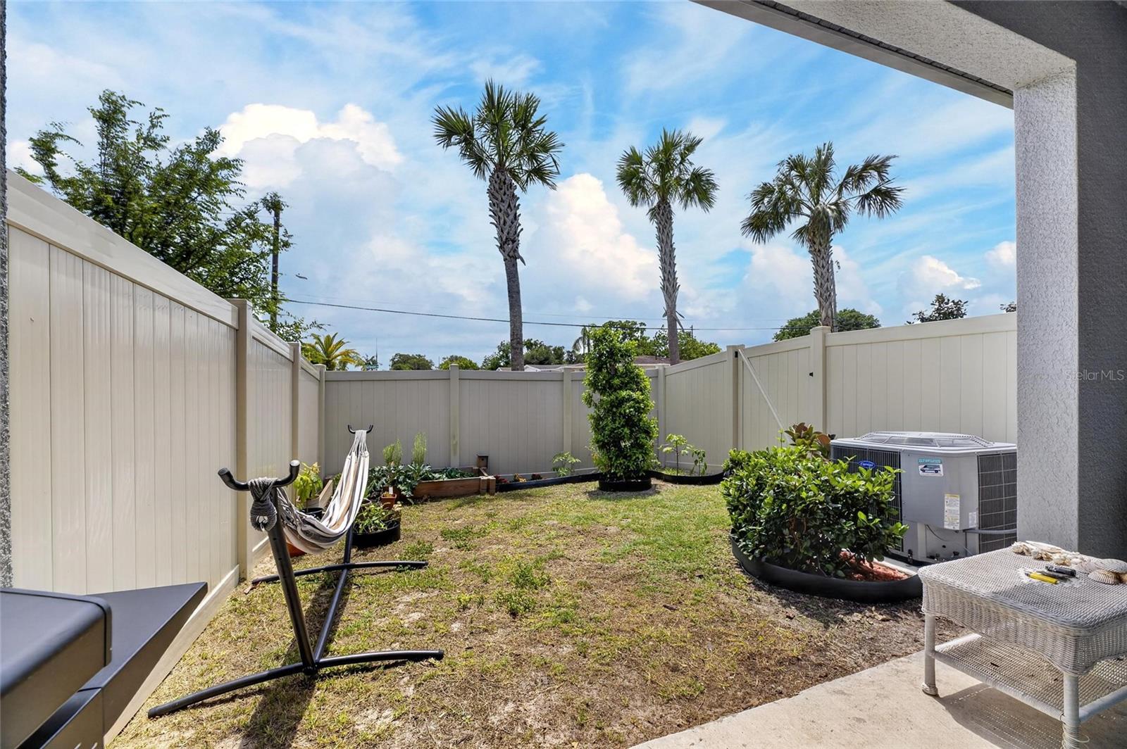 5084 FORUM BLVD, HOLIDAY, FL, 34690