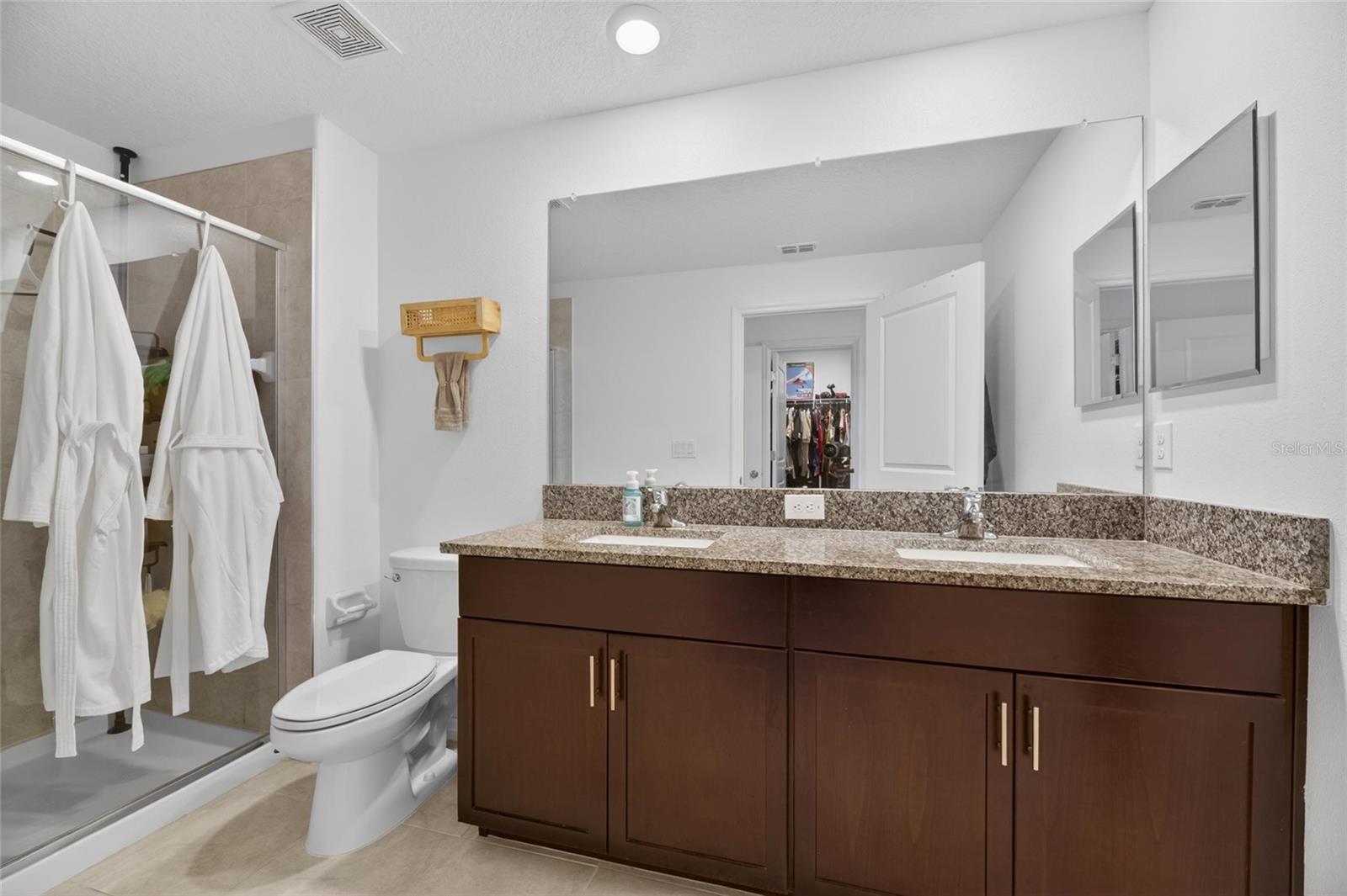 5084 FORUM BLVD, HOLIDAY, FL, 34690