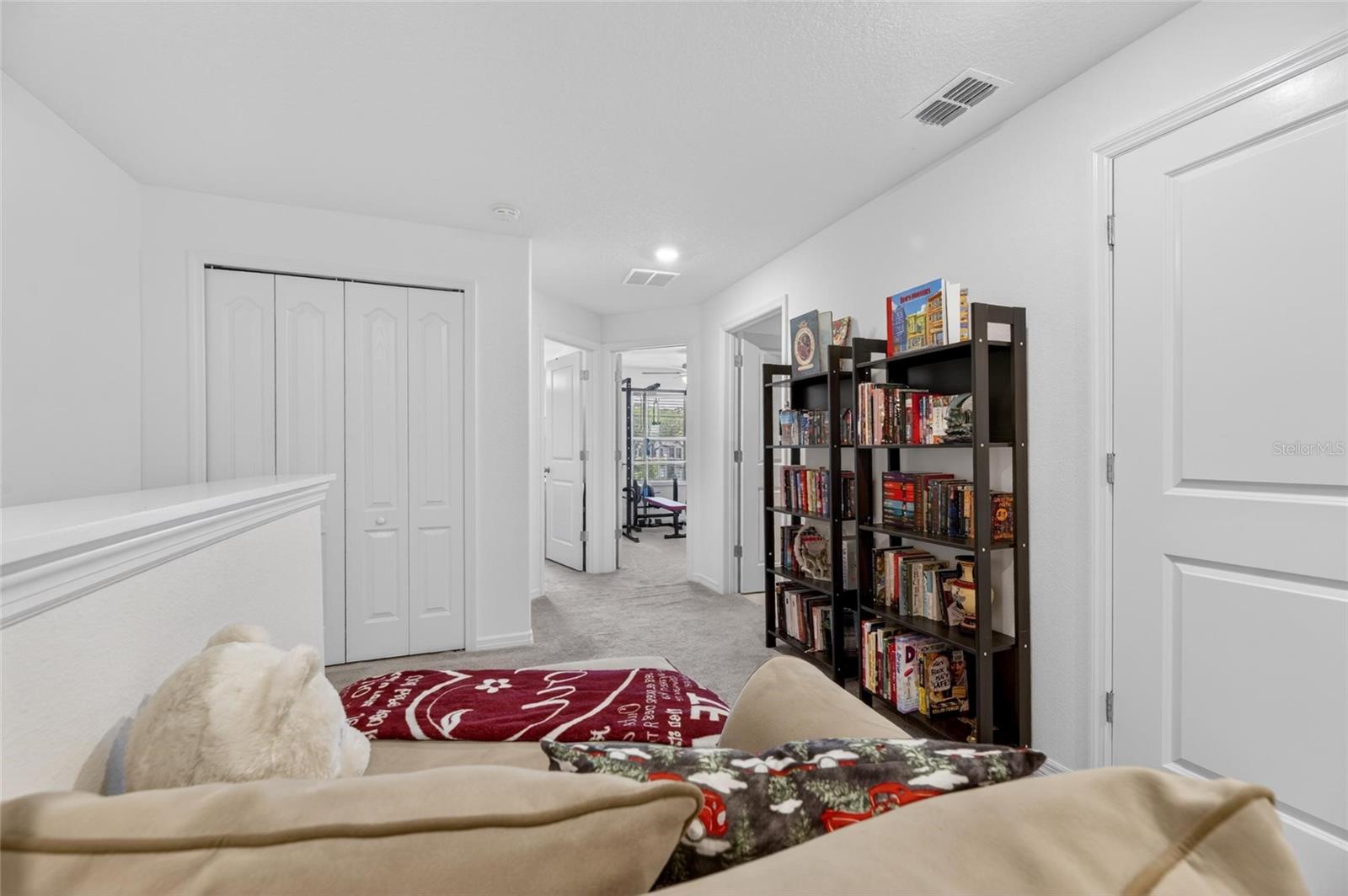 5084 FORUM BLVD, HOLIDAY, FL, 34690