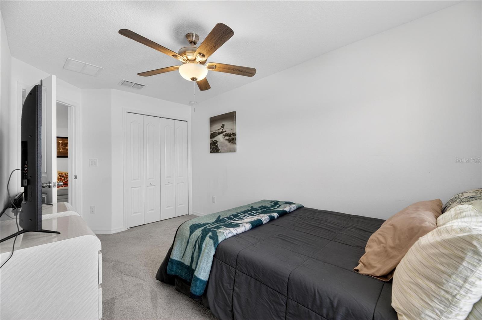 5084 FORUM BLVD, HOLIDAY, FL, 34690