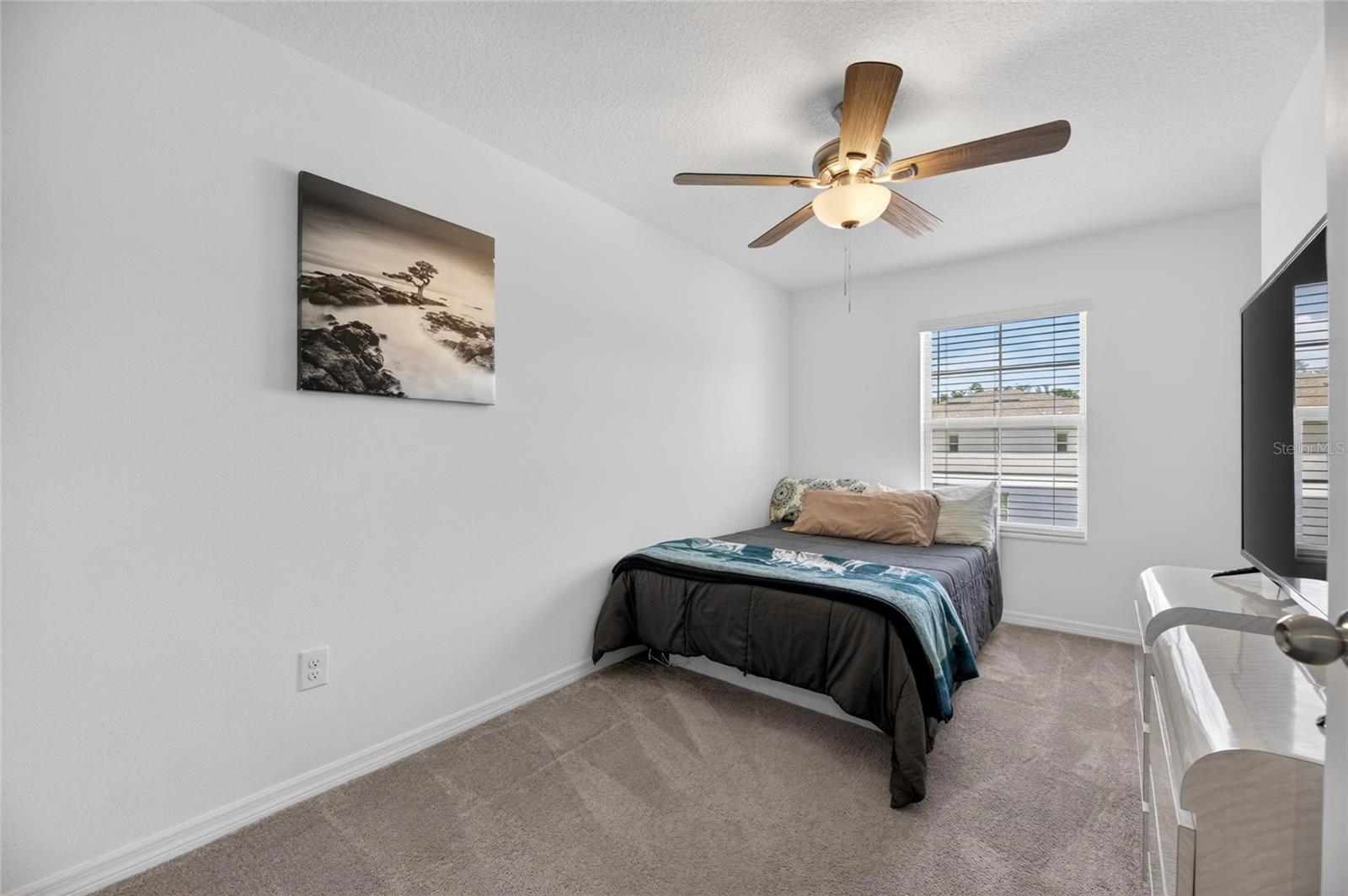 5084 FORUM BLVD, HOLIDAY, FL, 34690