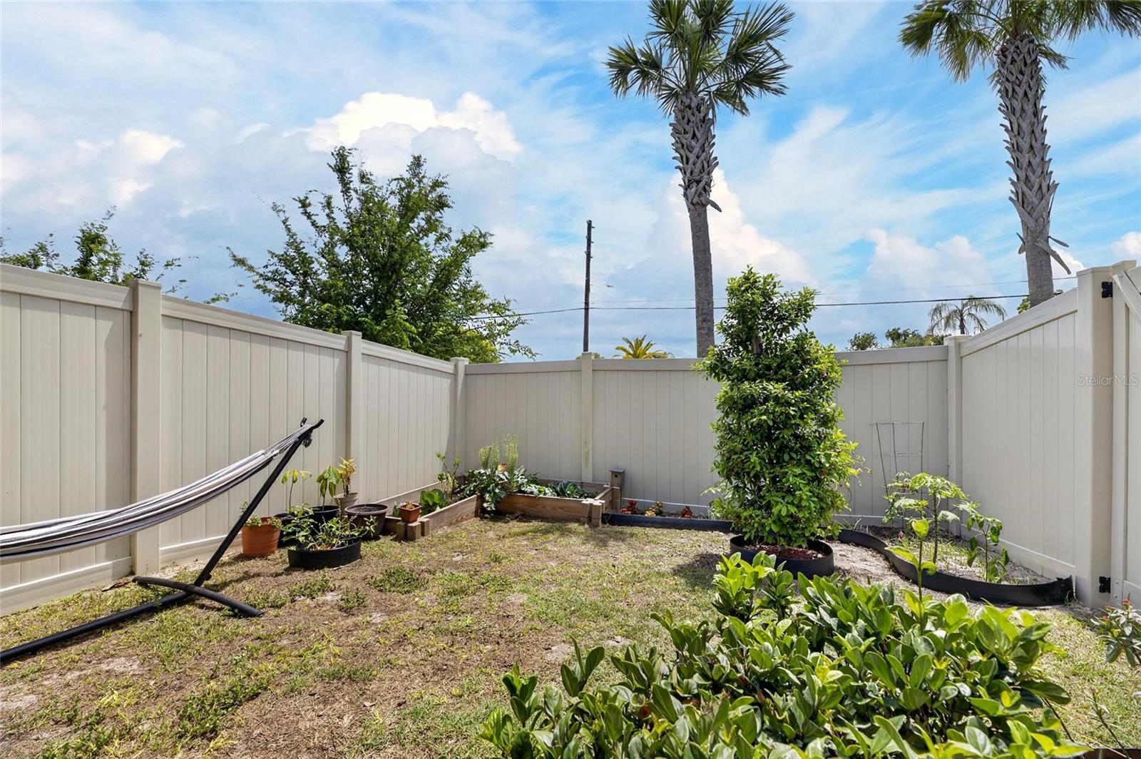 5084 FORUM BLVD, HOLIDAY, FL, 34690