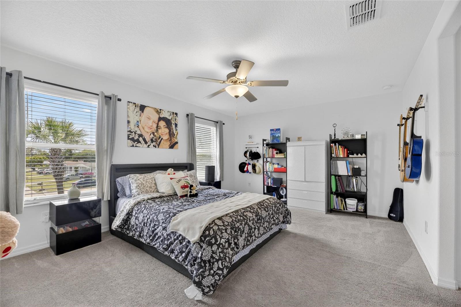 5084 FORUM BLVD, HOLIDAY, FL, 34690