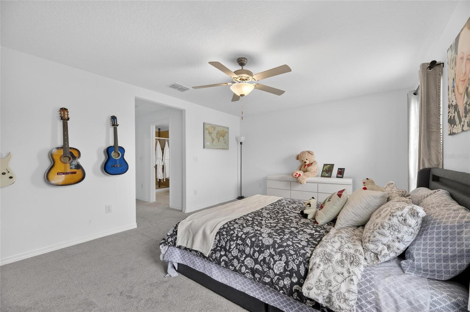 5084 FORUM BLVD, HOLIDAY, FL, 34690