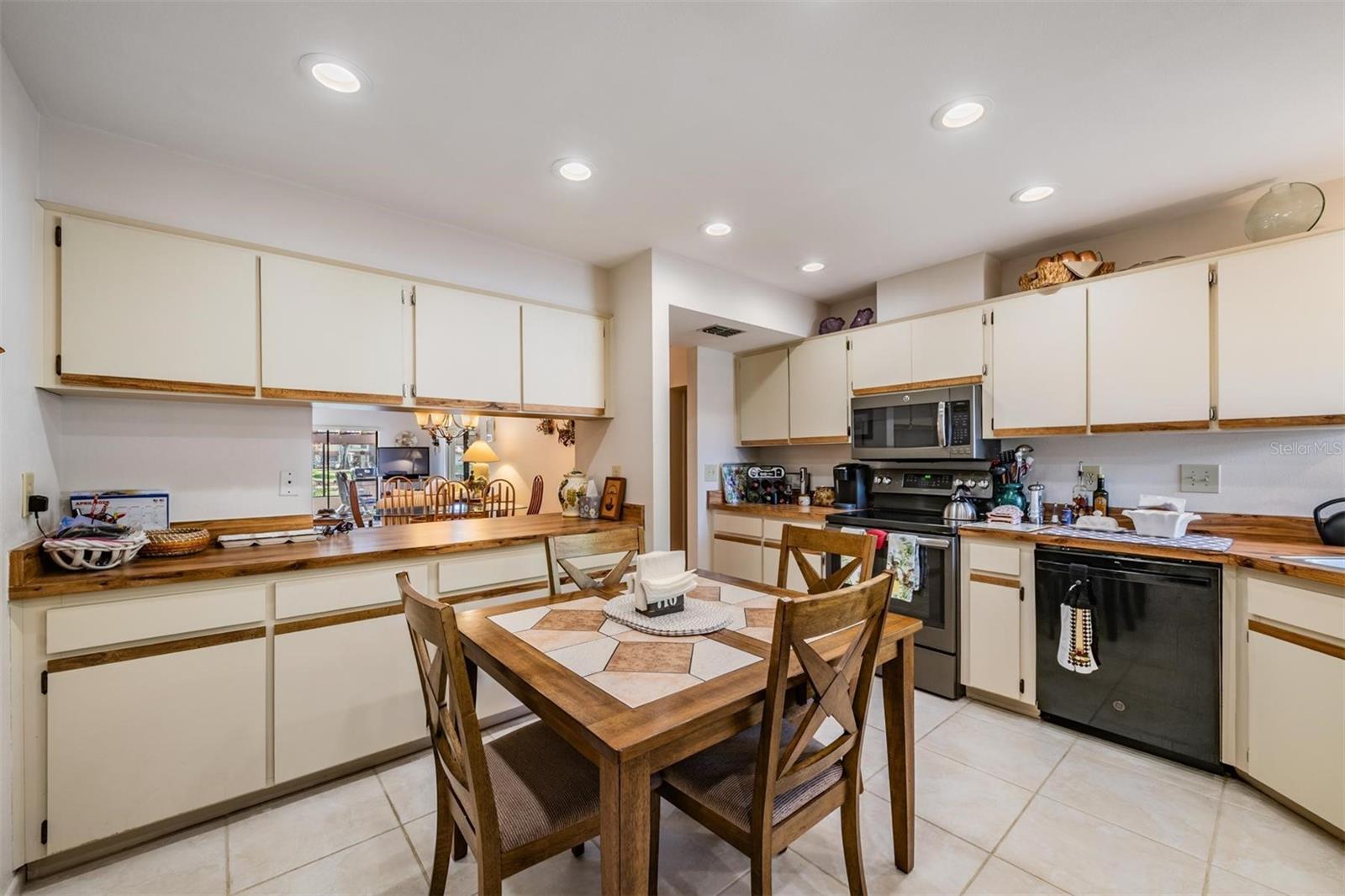 3505 TARPON WOODS BLVD #N401, PALM HARBOR, FL, 34685