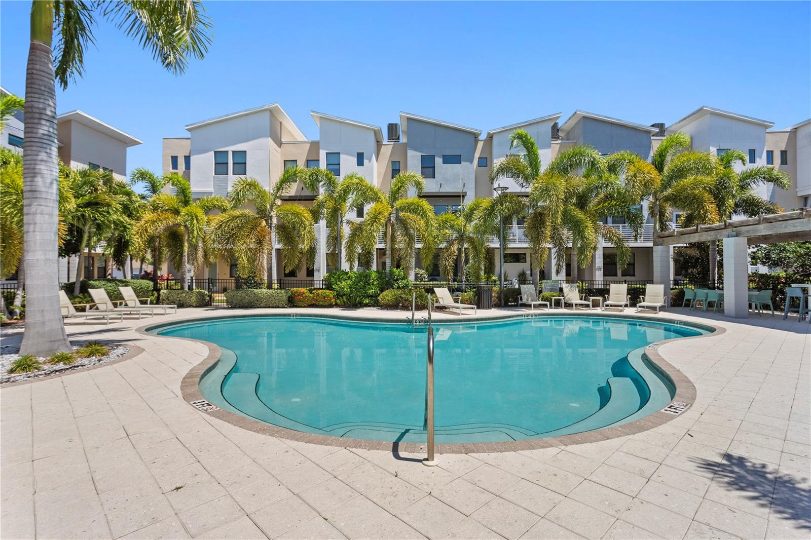 2521 11TH PL N, ST PETERSBURG, FL, 33713