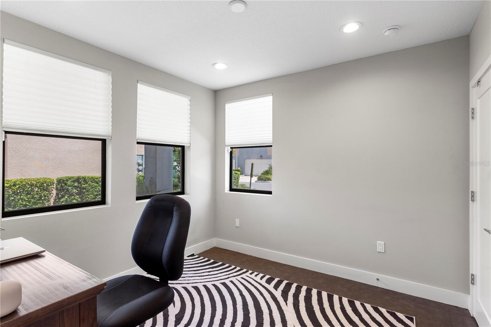 2521 11TH PL N, ST PETERSBURG, FL, 33713