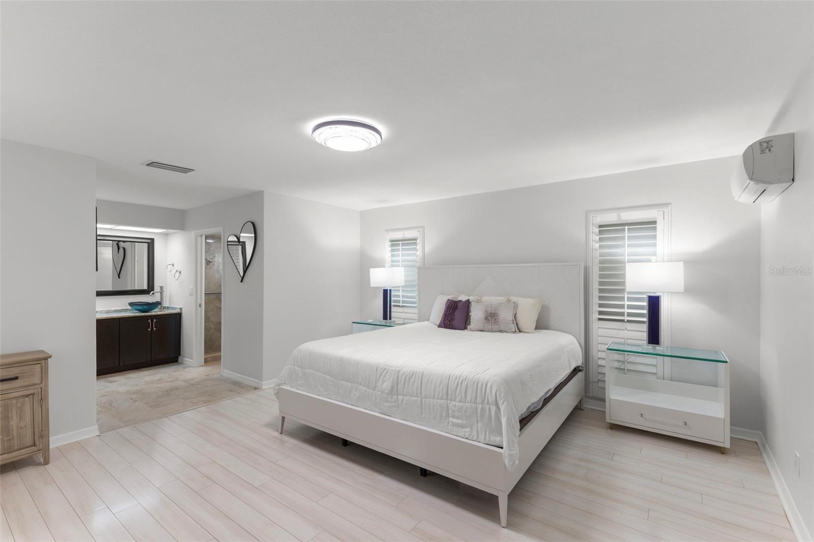 2836 QUAIL HOLLOW RD W, CLEARWATER, FL, 33761