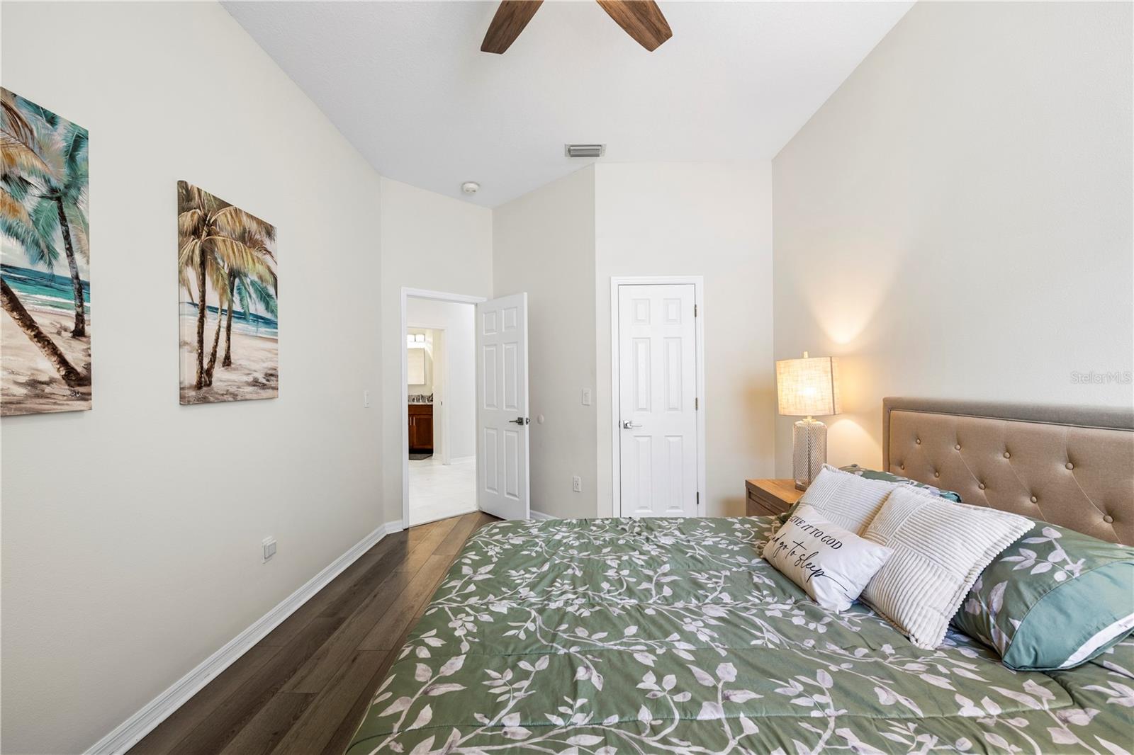 10254 SHADOW BRANCH DR, TAMPA, FL, 33647