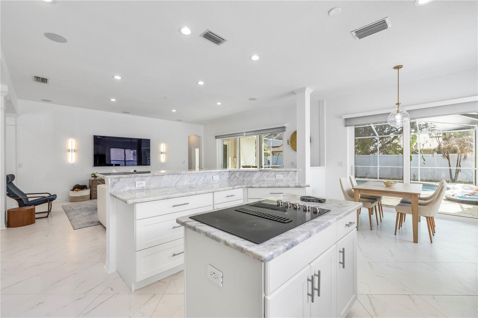 10254 SHADOW BRANCH DR, TAMPA, FL, 33647