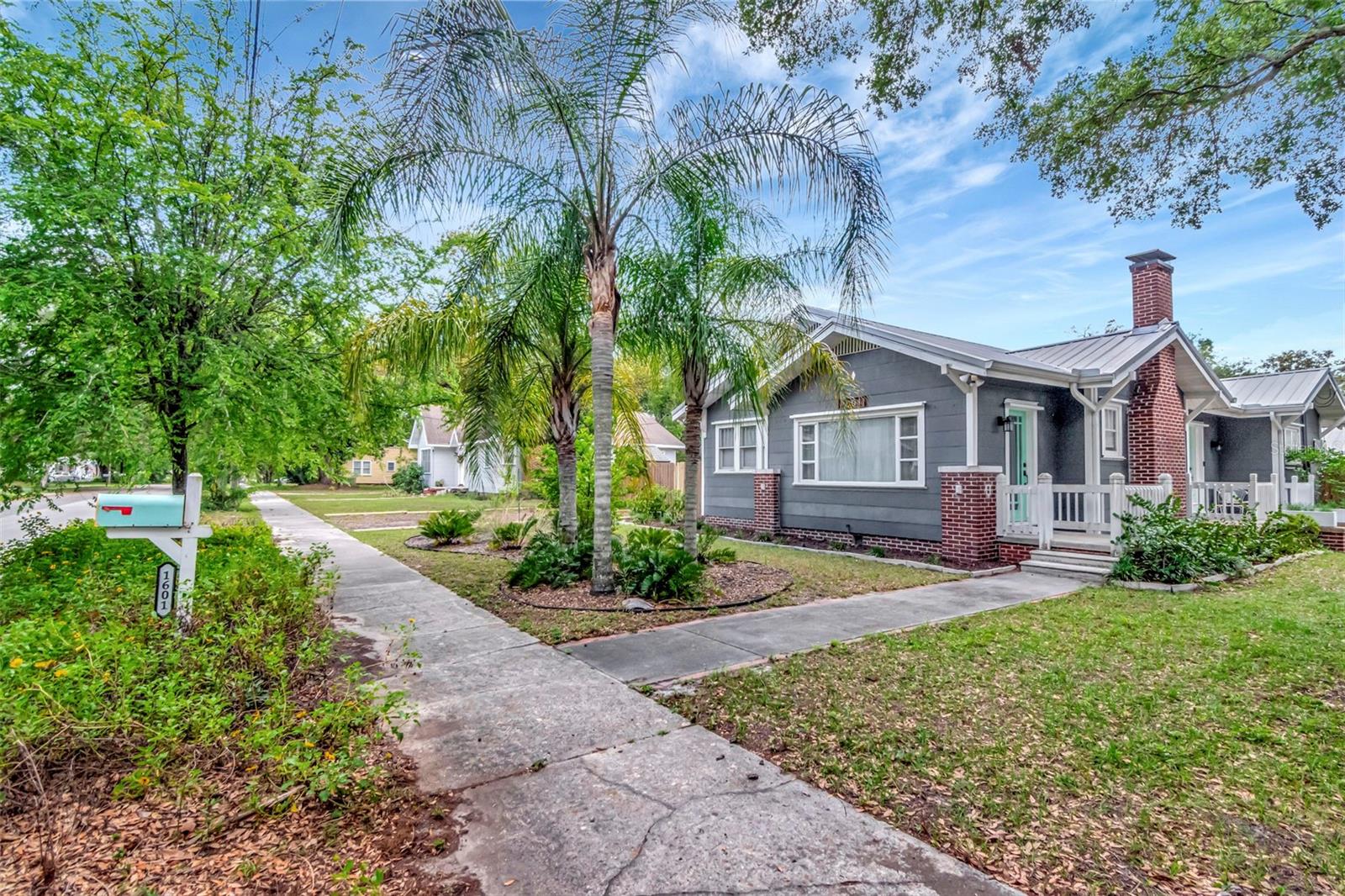 1601 E POWHATAN AVE, TAMPA, FL, 33610