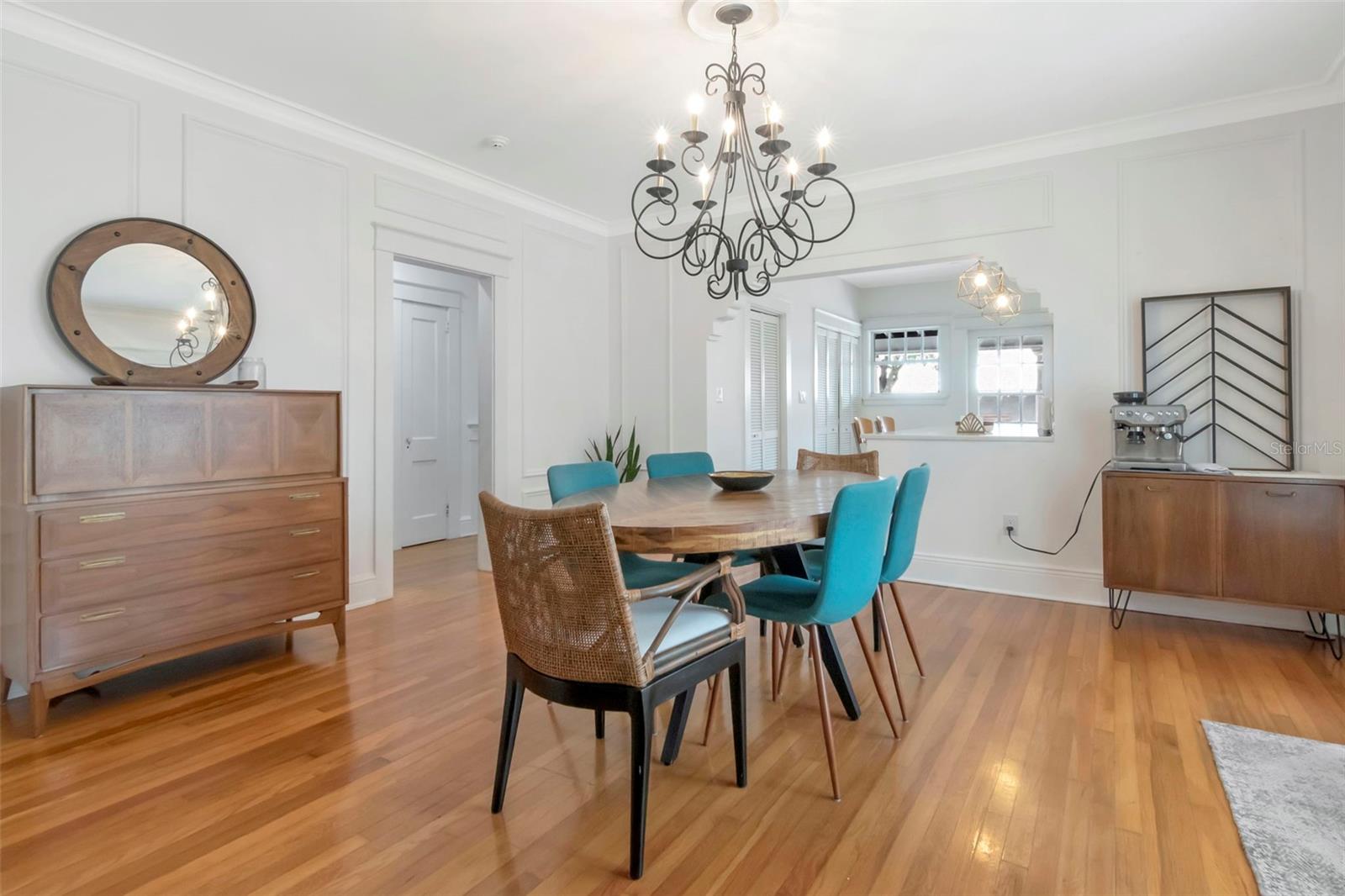 1601 E POWHATAN AVE, TAMPA, FL, 33610