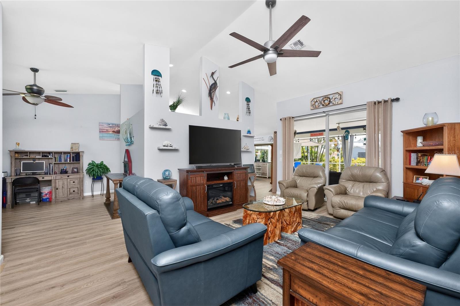 7 SPORTSMAN TER, ROTONDA WEST, FL, 33947