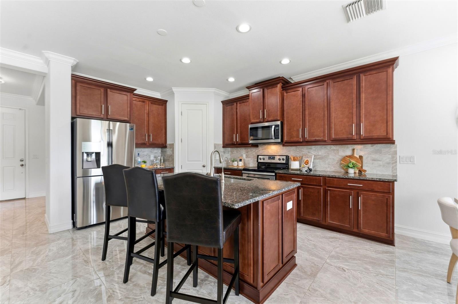 8012 RED ORCHARD CT, TAMPA, FL, 33635