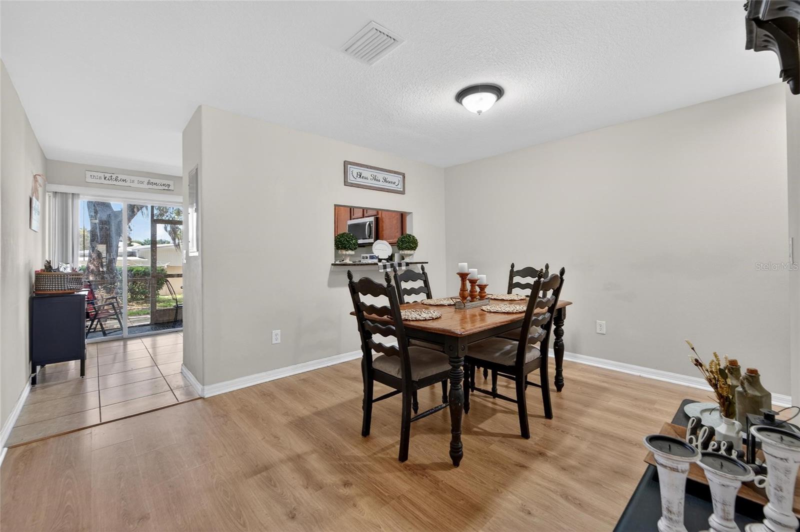 37604 AARALYN RD, ZEPHYRHILLS, FL, 33542