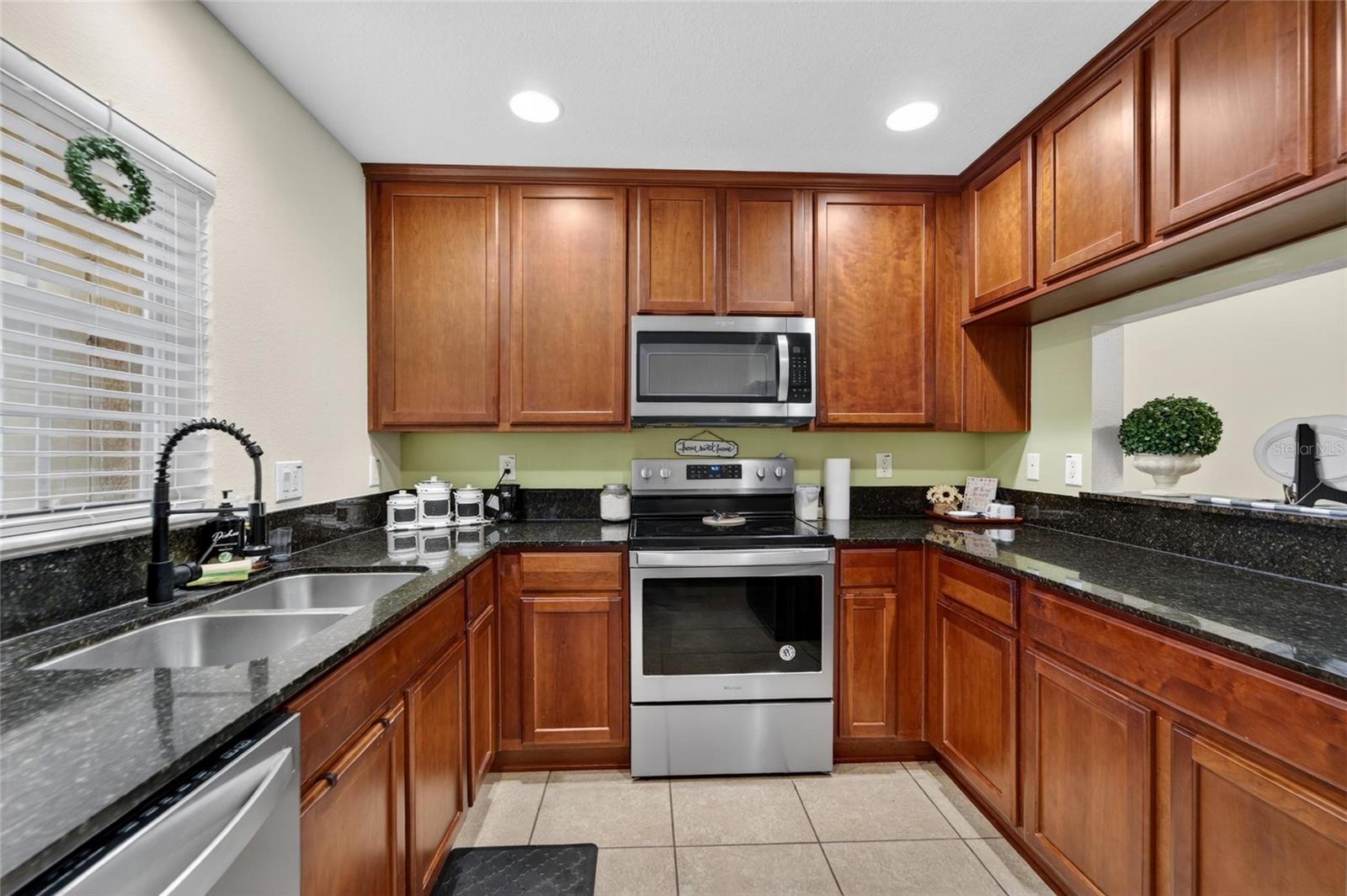 37604 AARALYN RD, ZEPHYRHILLS, FL, 33542