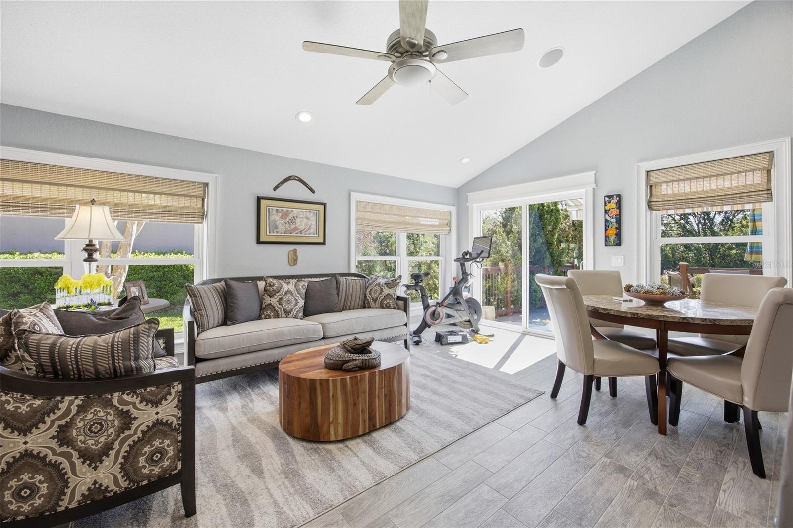 6120 LANDINGS BLVD, LADY LAKE, FL, 32159