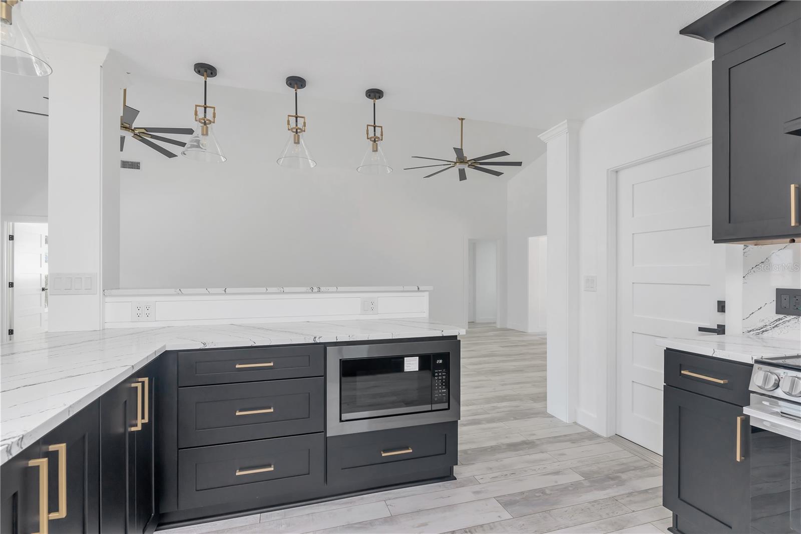 308 173RD AVE E, NORTH REDINGTON BEACH, FL, 33708