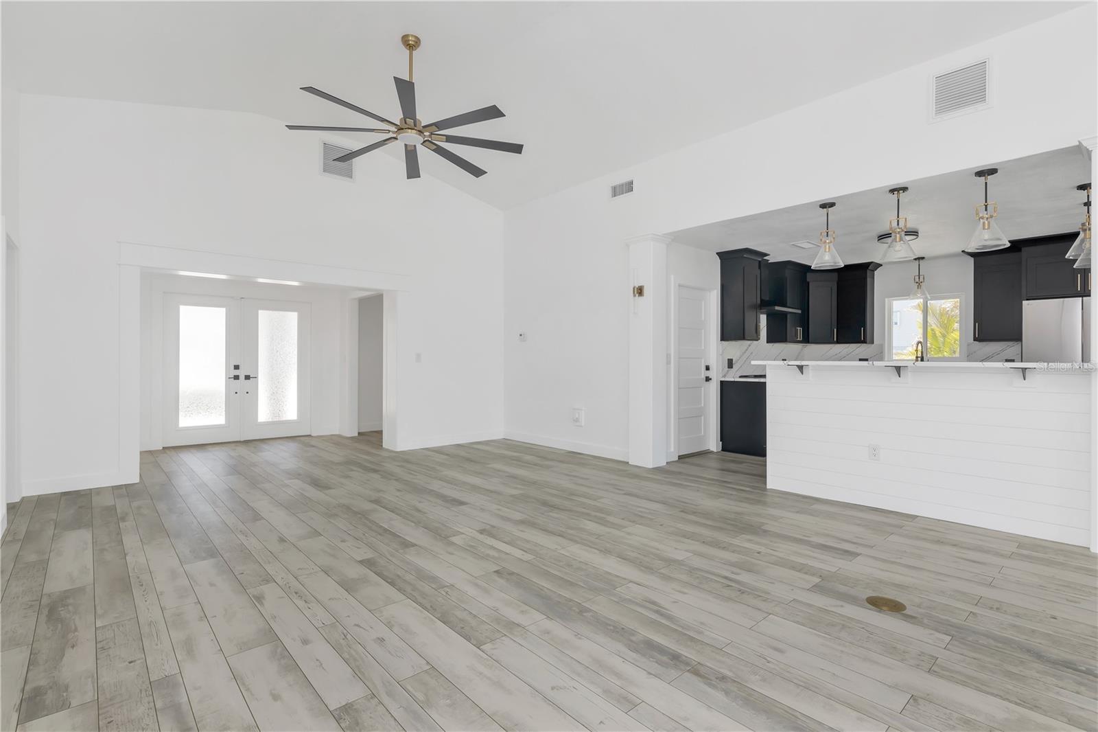 308 173RD AVE E, NORTH REDINGTON BEACH, FL, 33708