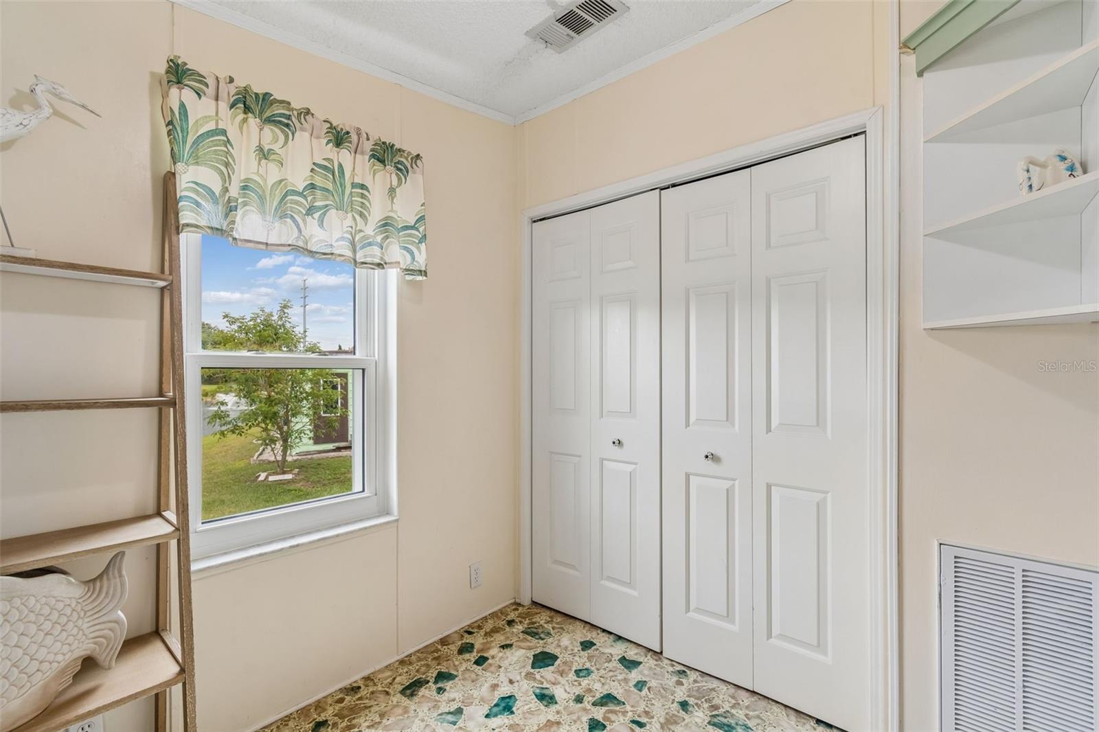 37644 PINATA AVE, ZEPHYRHILLS, FL, 33541