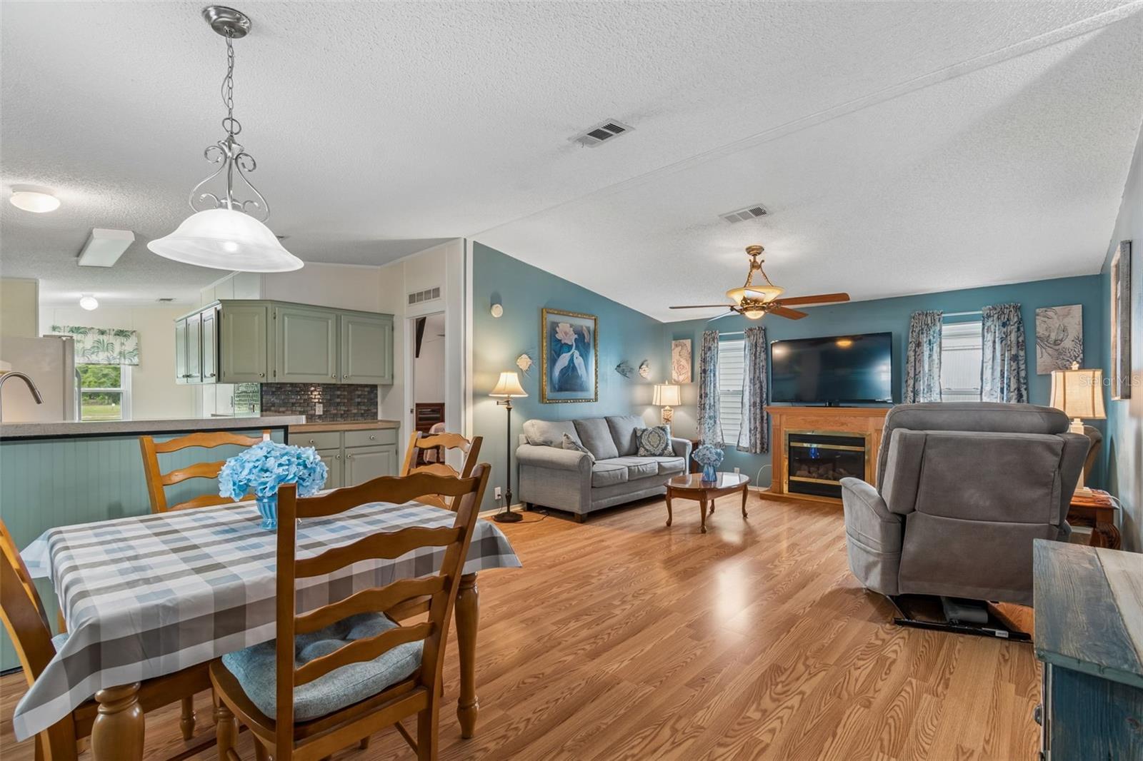 37644 PINATA AVE, ZEPHYRHILLS, FL, 33541