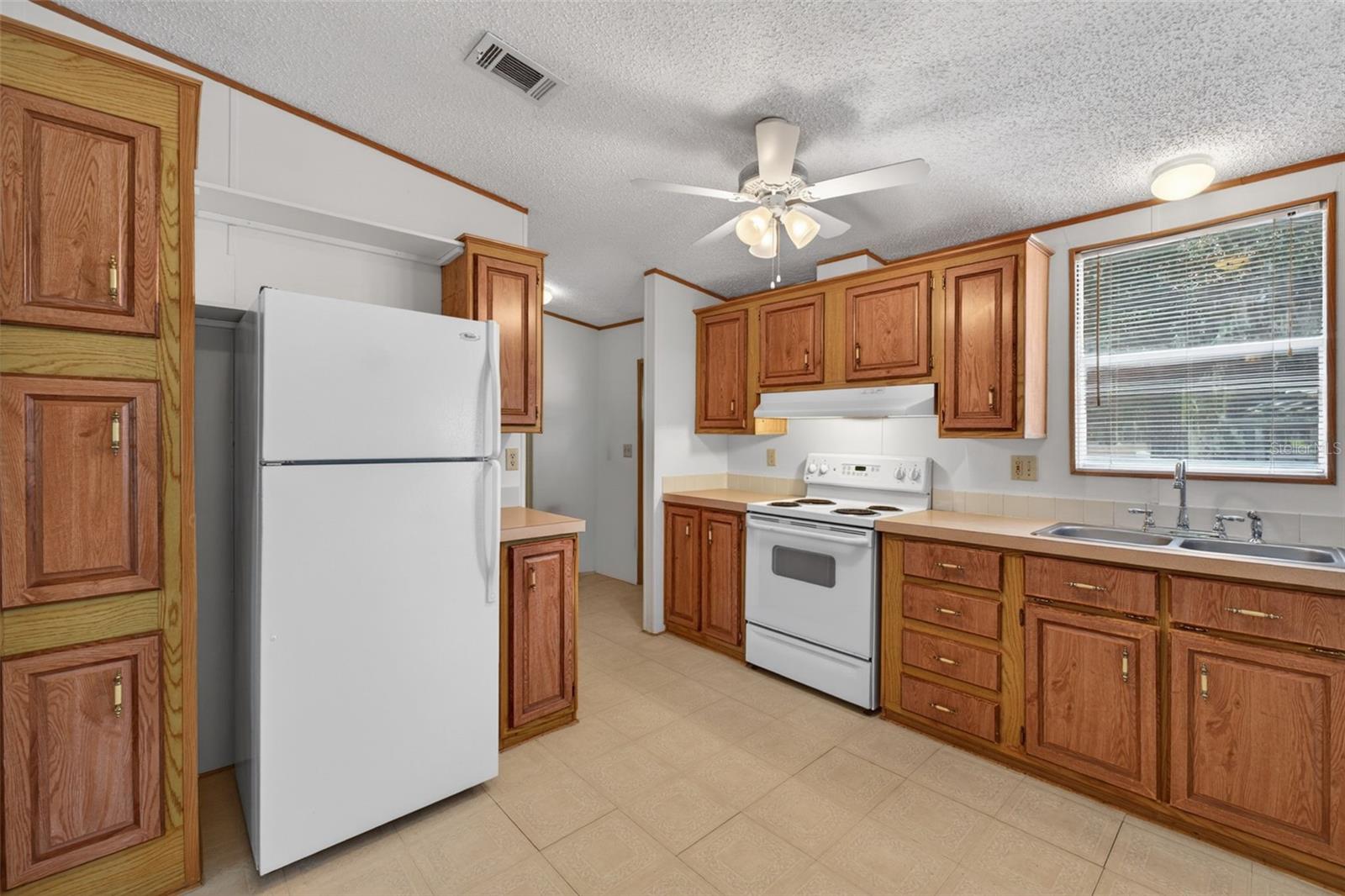 5892 FOX HAVEN DR, WINTER HAVEN, FL, 33884