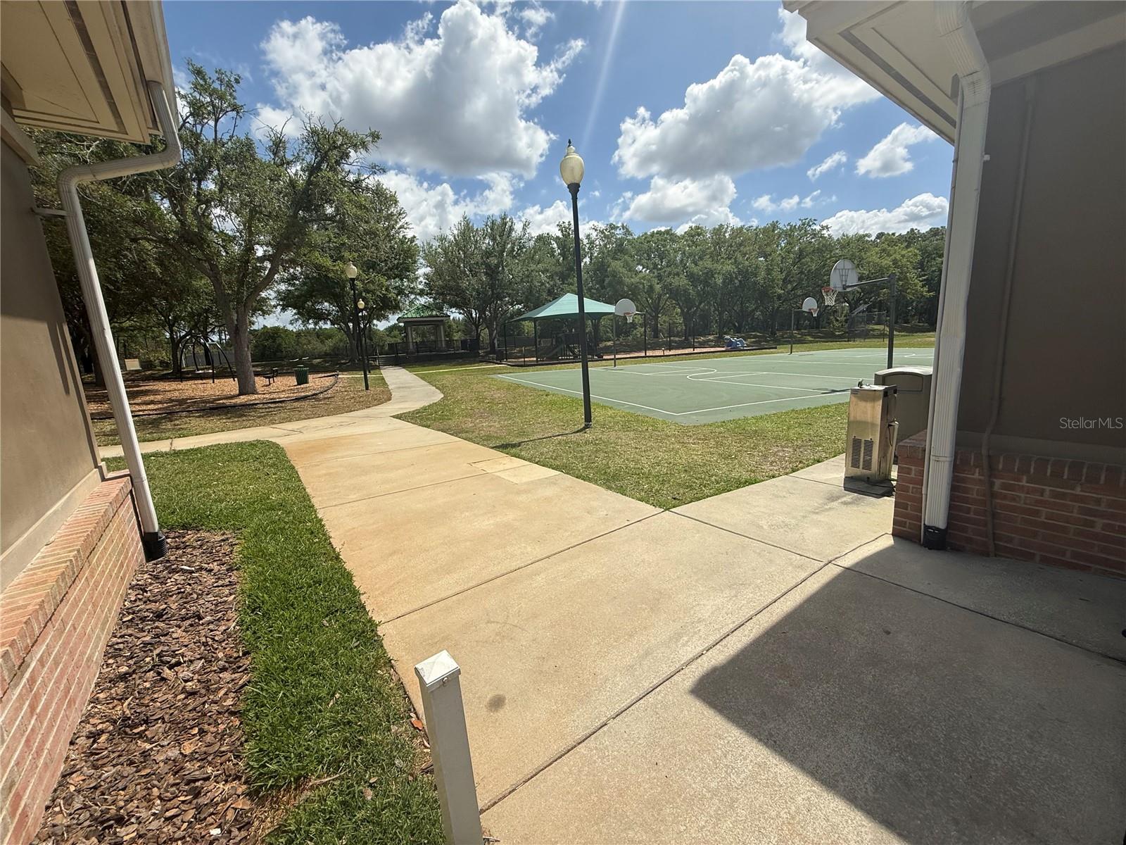 19138 MEADOW PINE DR, TAMPA, FL, 33647