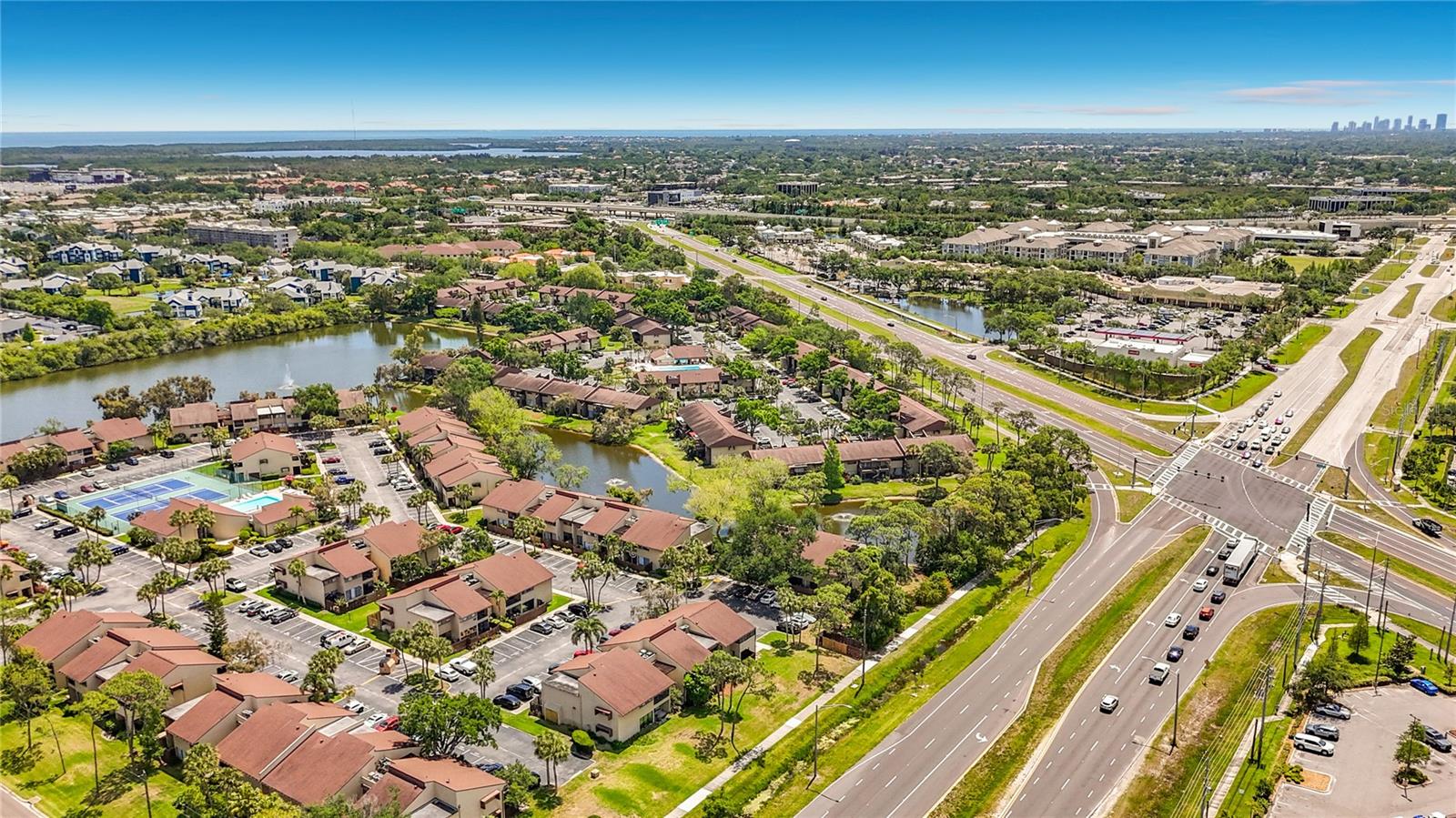 890 N VILLAGE DR N #204, ST PETERSBURG, FL, 33716