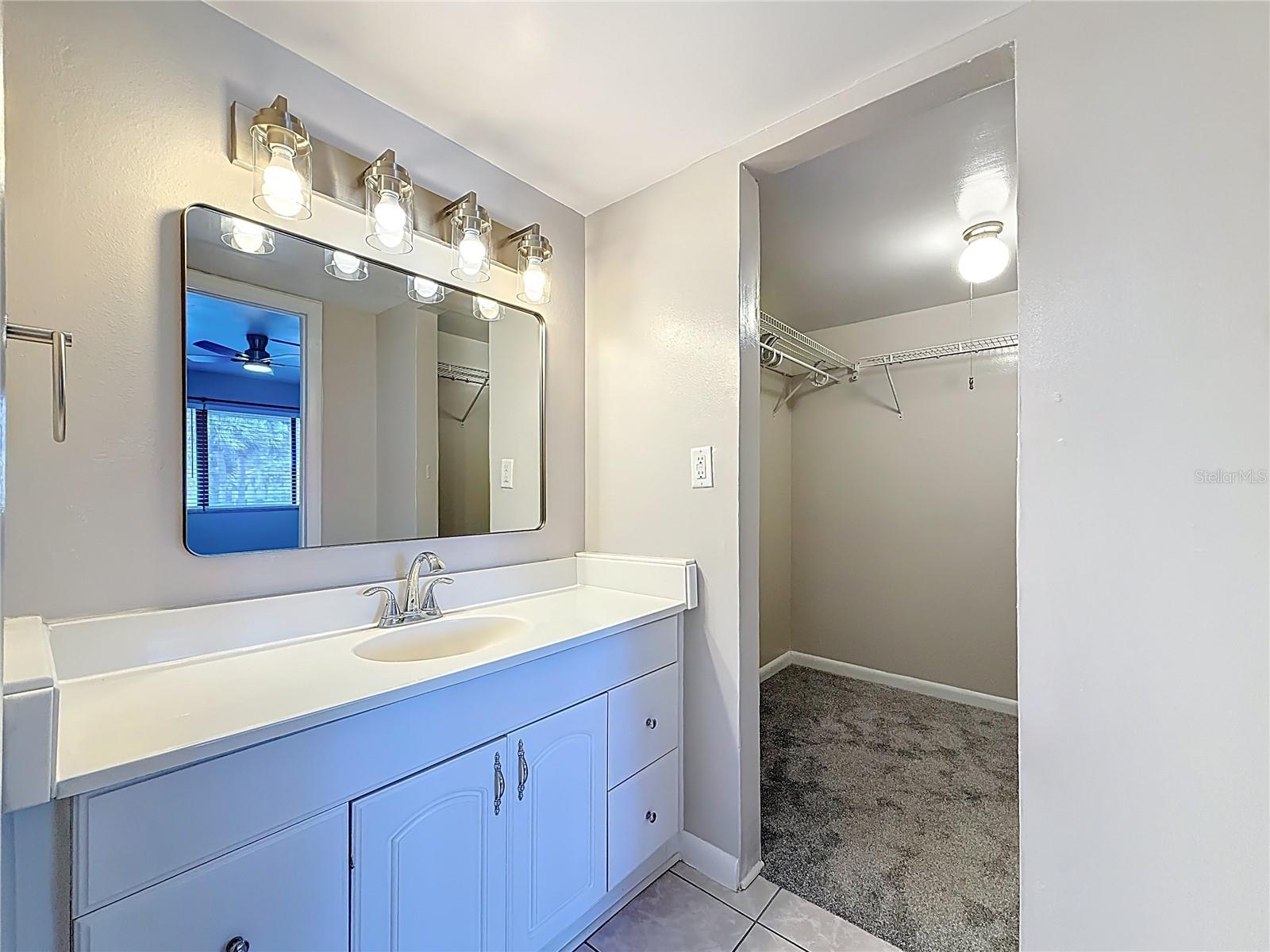 890 N VILLAGE DR N #204, ST PETERSBURG, FL, 33716