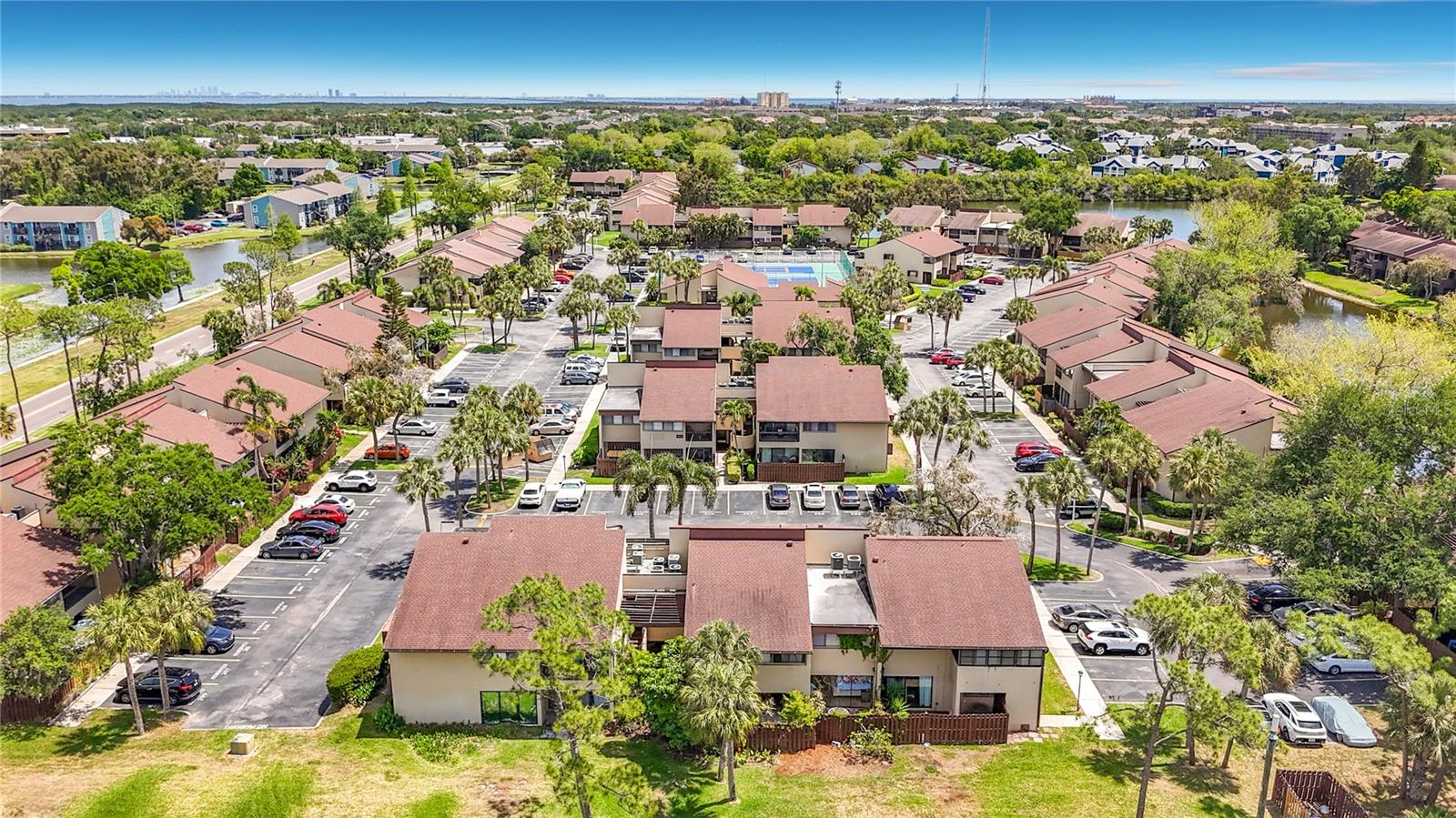 890 N VILLAGE DR N #204, ST PETERSBURG, FL, 33716