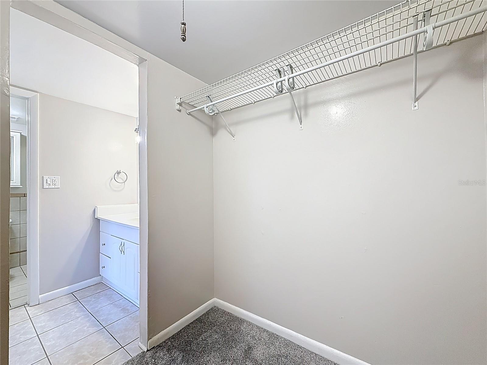 890 N VILLAGE DR N #204, ST PETERSBURG, FL, 33716