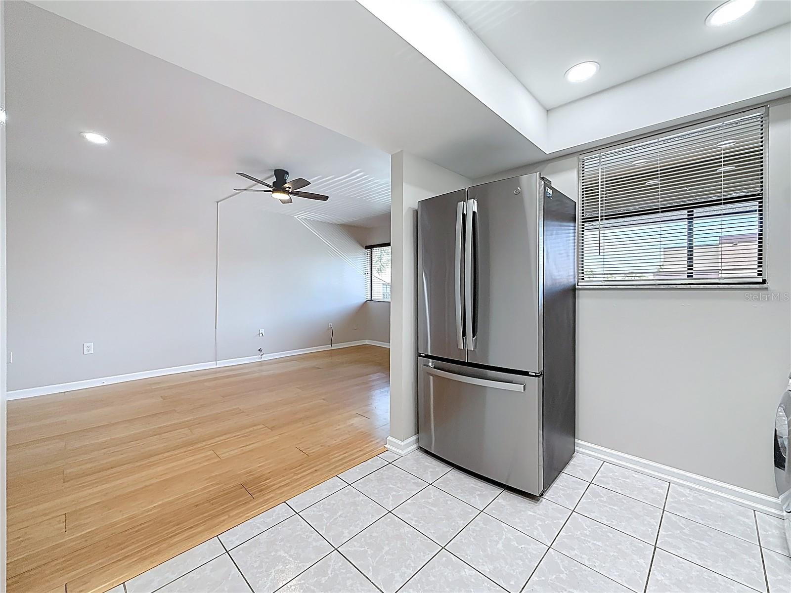 890 N VILLAGE DR N #204, ST PETERSBURG, FL, 33716