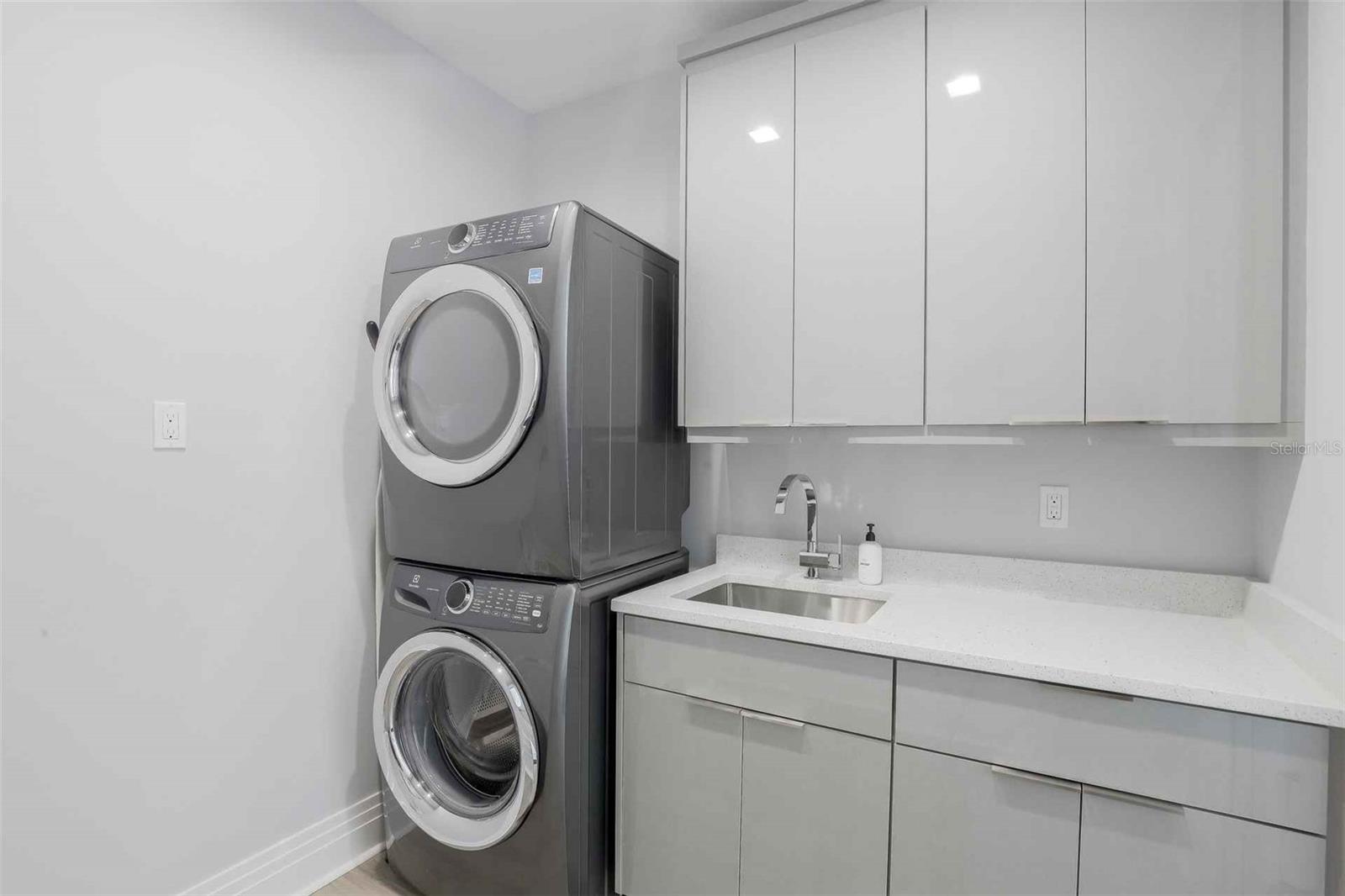 1608 WINDMILL AVE, MARCO ISLAND, FL, 34145